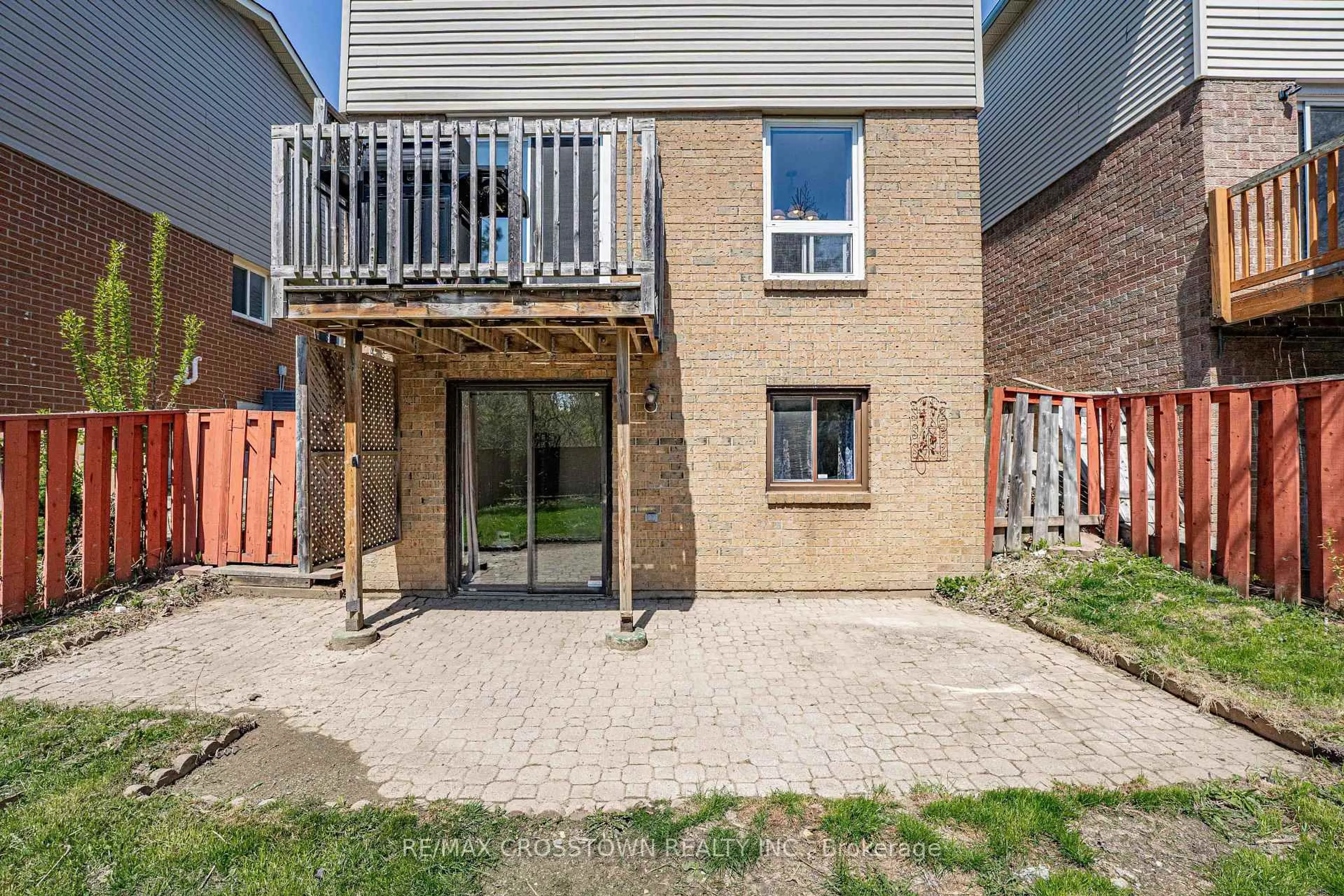 Patio, street for 24 CASSANDER Cres, Brampton Ontario L6Z 1Z2