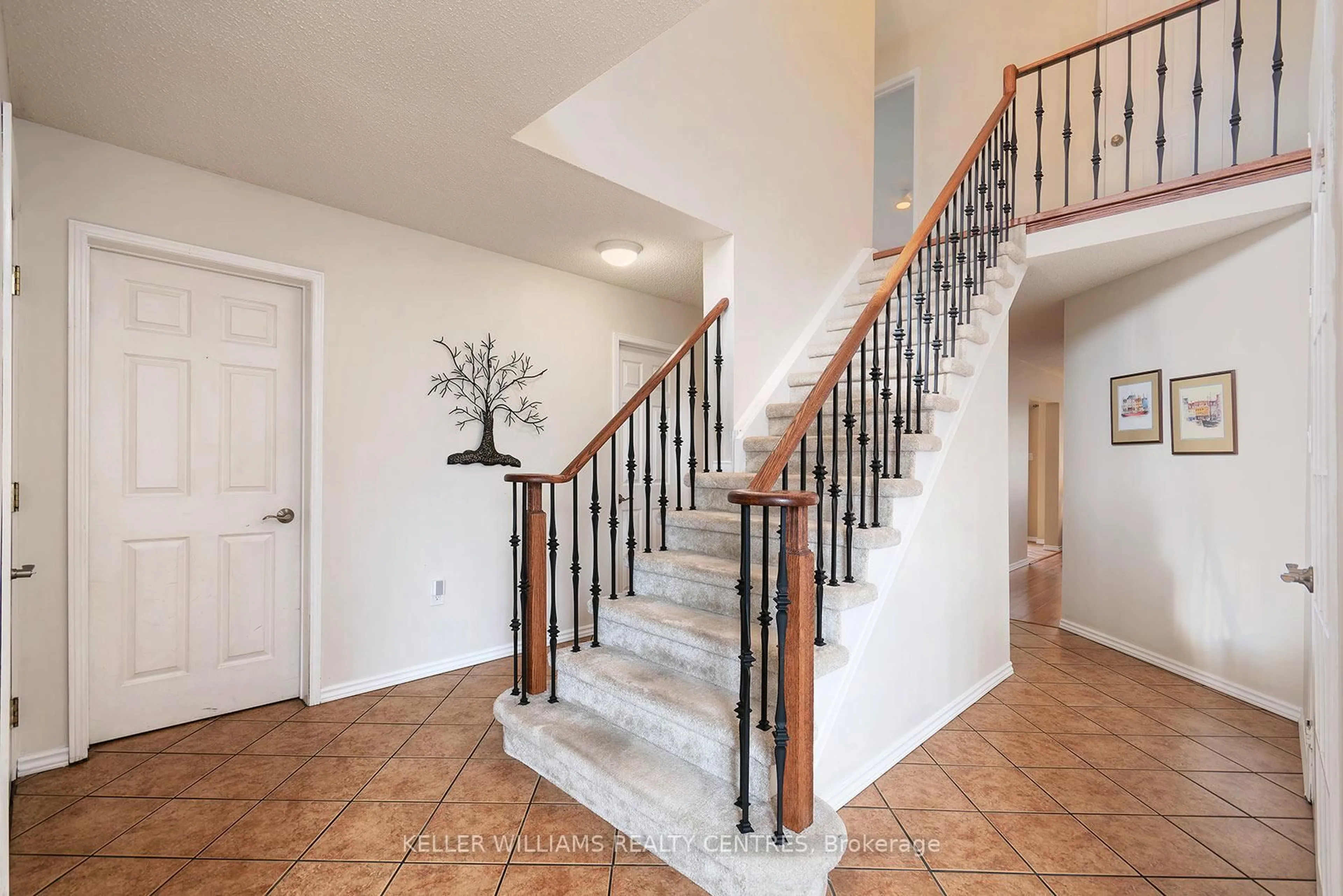 Unknown for 3335 Sundew Crt, Mississauga Ontario L5N 5X6