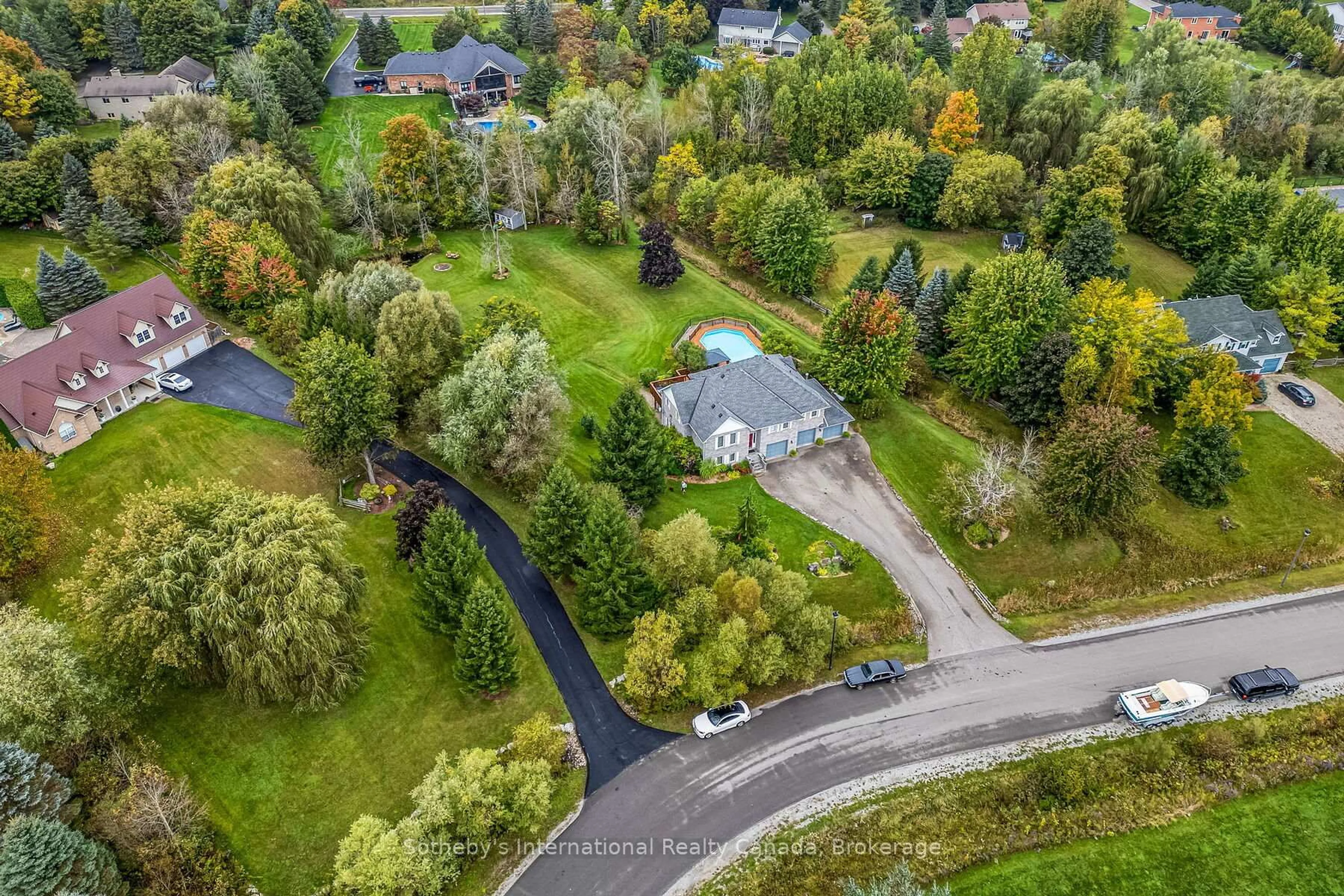 A pic from outside/outdoor area/front of a property/back of a property/a pic from drone, unknown for 2091 Country Lane Crt, Milton Ontario L0P 1J0
