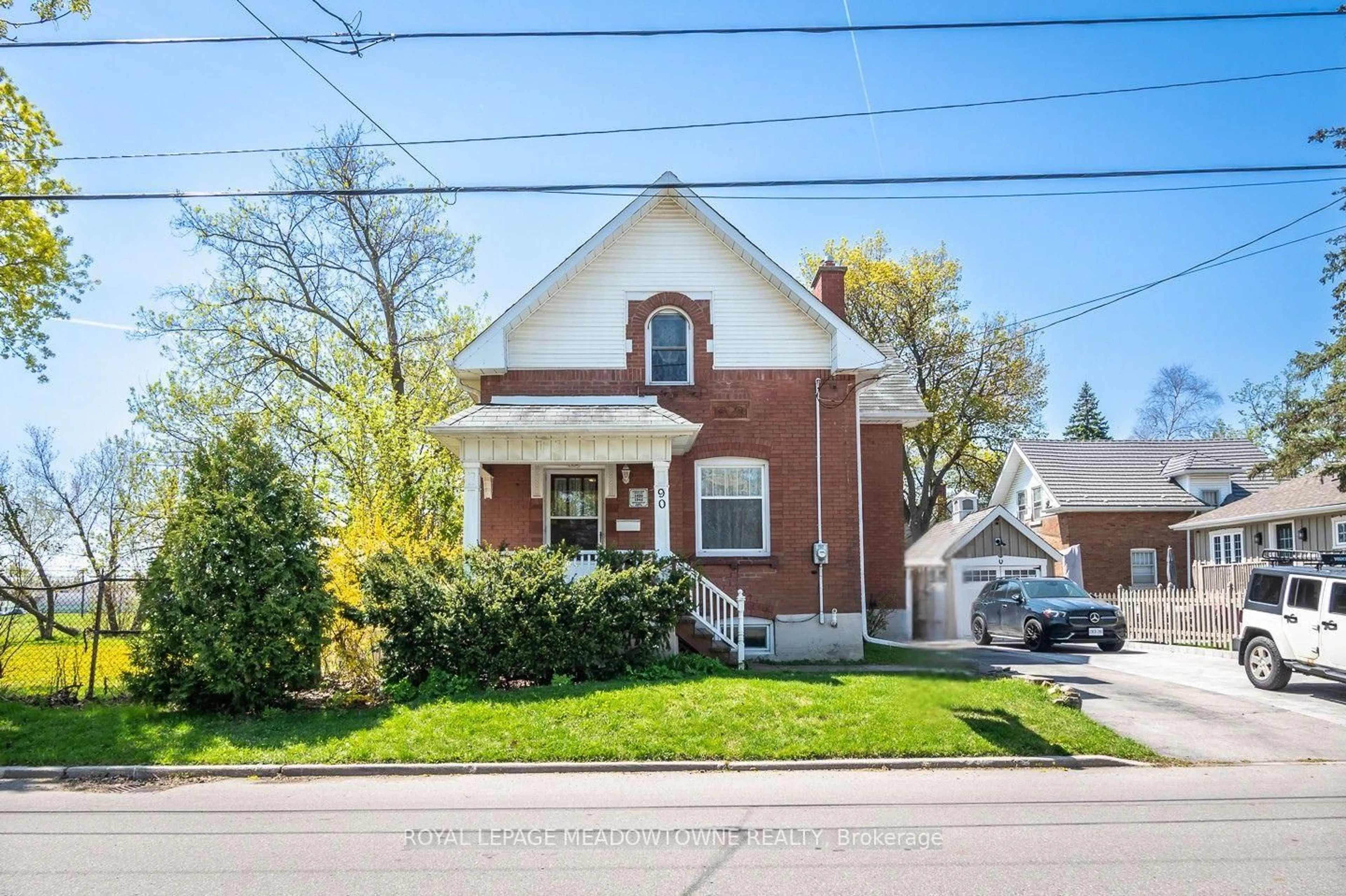 Home with brick exterior material, street for 90 Thomas St, Milton Ontario L9T 2E2