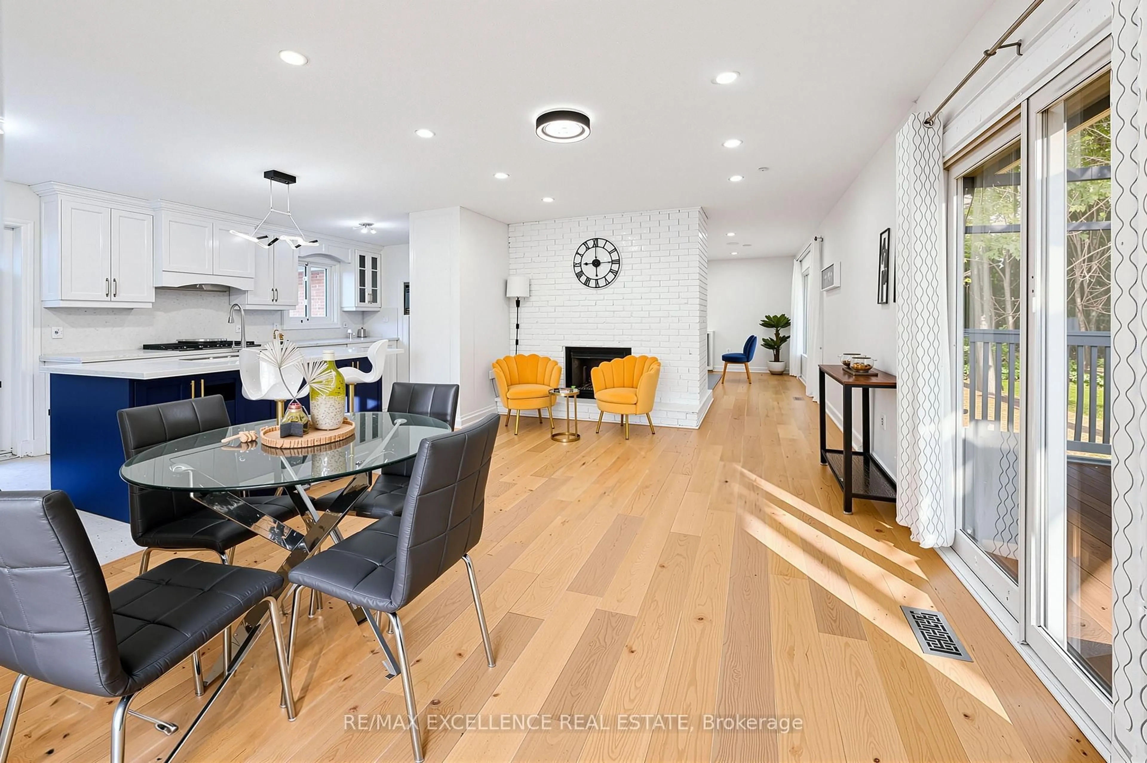 Open concept kitchen, wood/laminate floor for 14812 Centreville Creek Rd, Caledon Ontario L7C 3B1