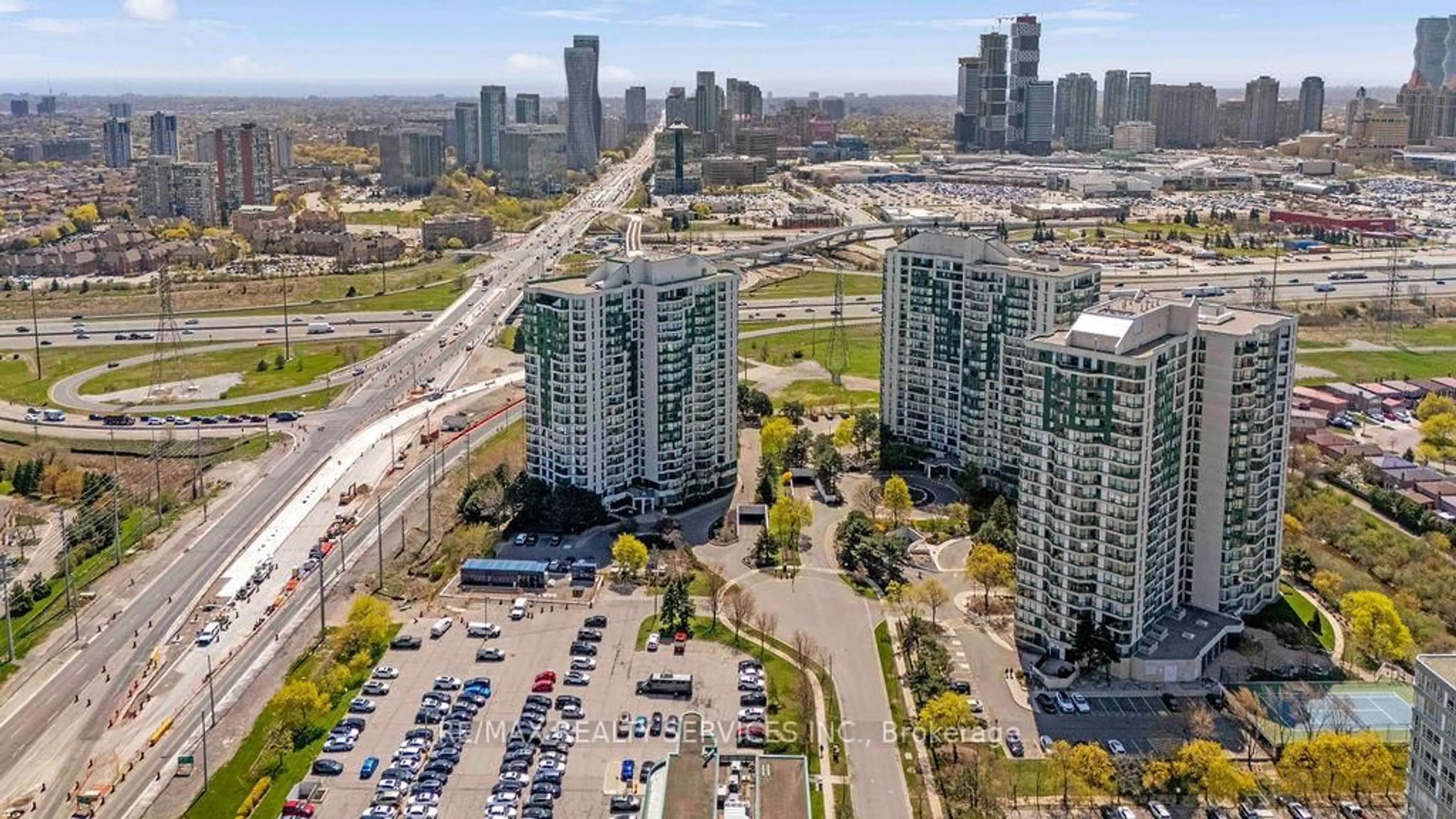 A pic from outside/outdoor area/front of a property/back of a property/a pic from drone, city buildings view from balcony for 4470 Tucana Crt #307, Mississauga Ontario L5R 3K8