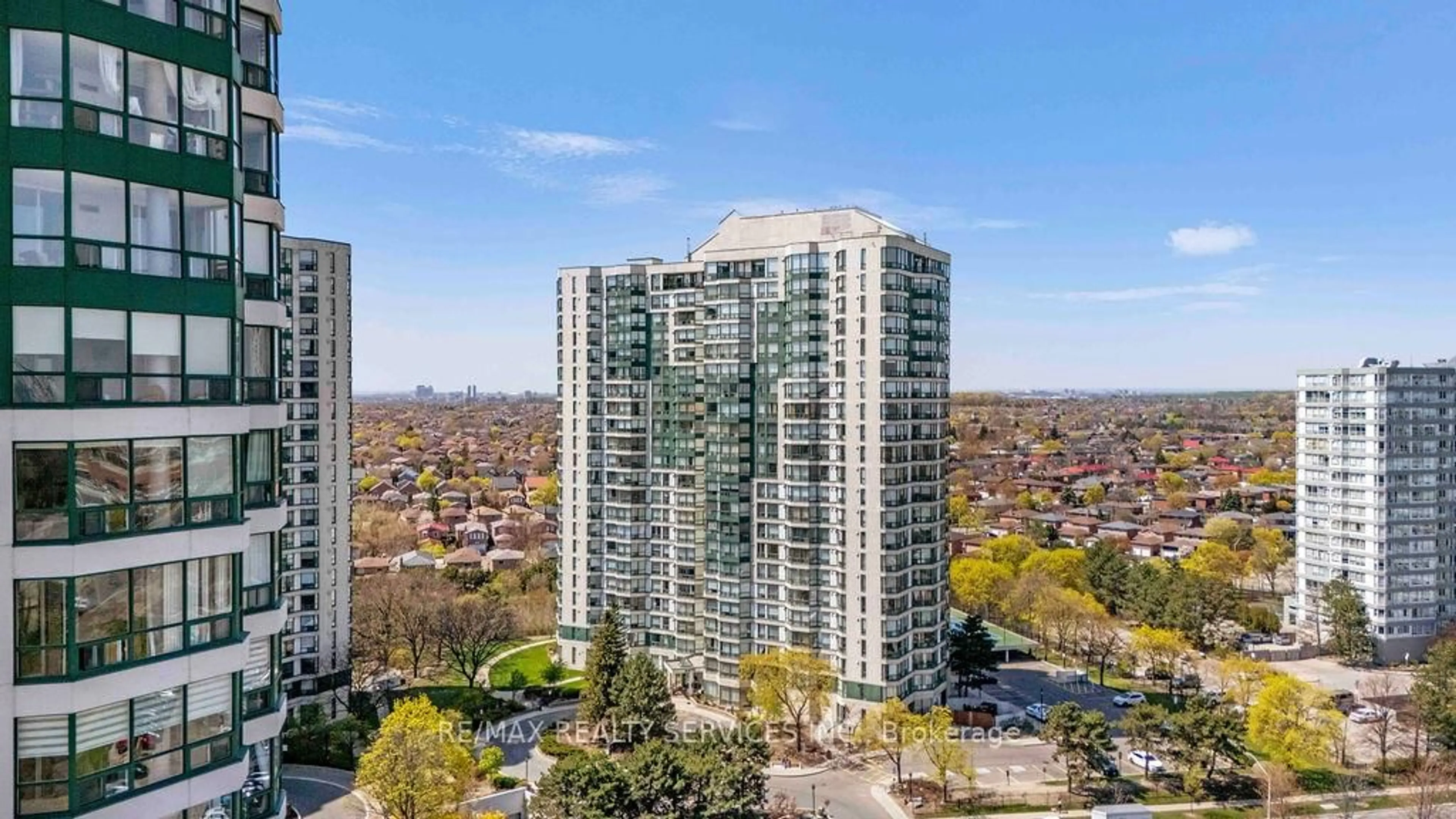 A pic from outside/outdoor area/front of a property/back of a property/a pic from drone, city buildings view from balcony for 4470 Tucana Crt #307, Mississauga Ontario L5R 3K8
