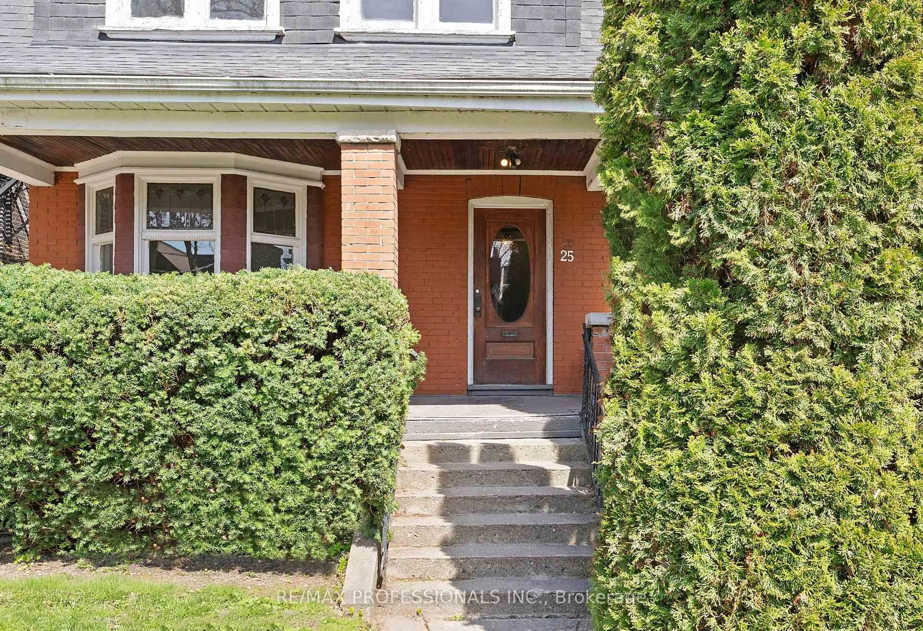 Home with brick exterior material, street for 25 Wilson Park Rd, Toronto Ontario M6K 3B6