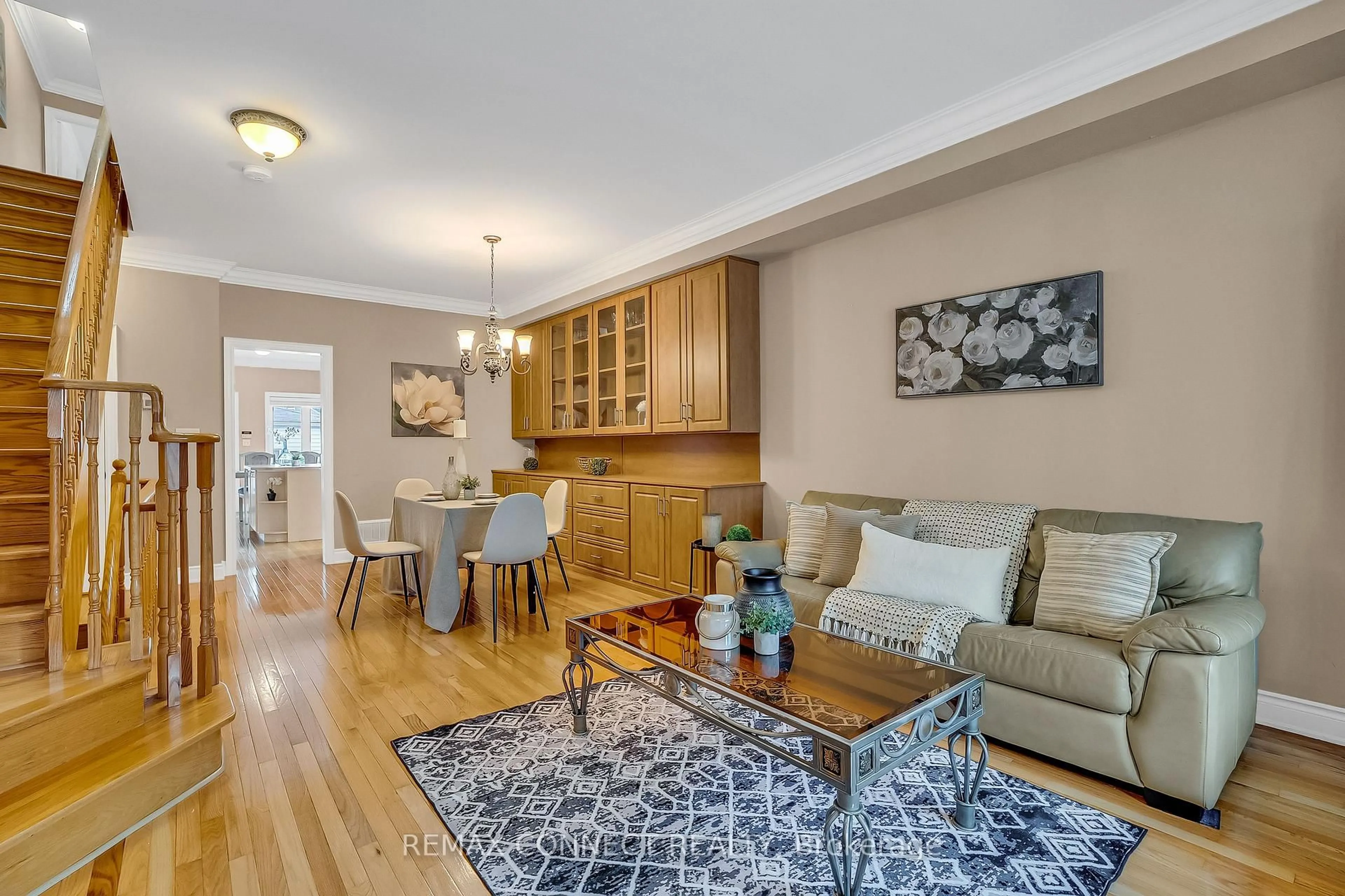 Living room with furniture, wood/laminate floor for 5 Terceira Circ, Toronto Ontario M6N 5J3