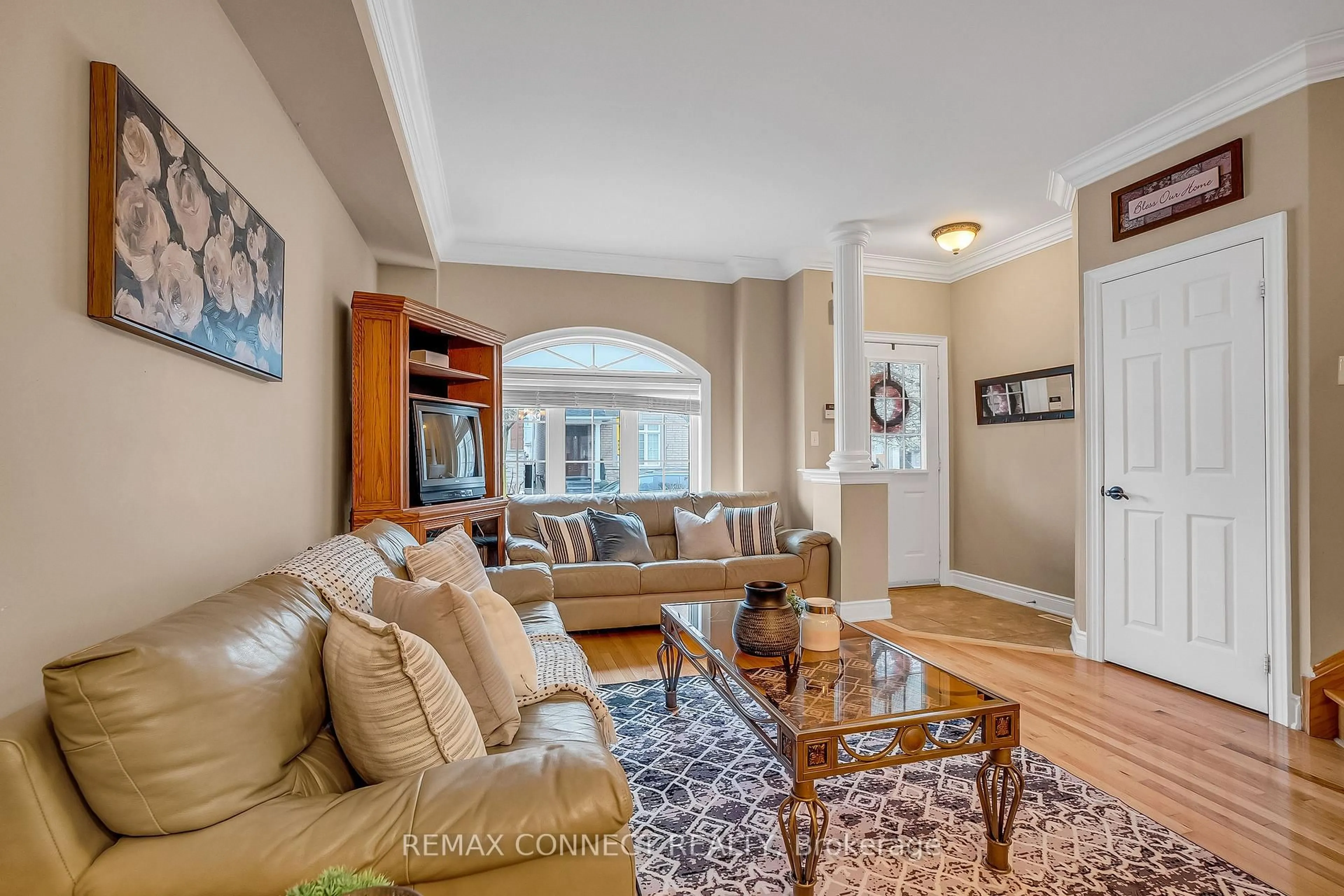 Living room with furniture, unknown for 5 Terceira Circ, Toronto Ontario M6N 5J3