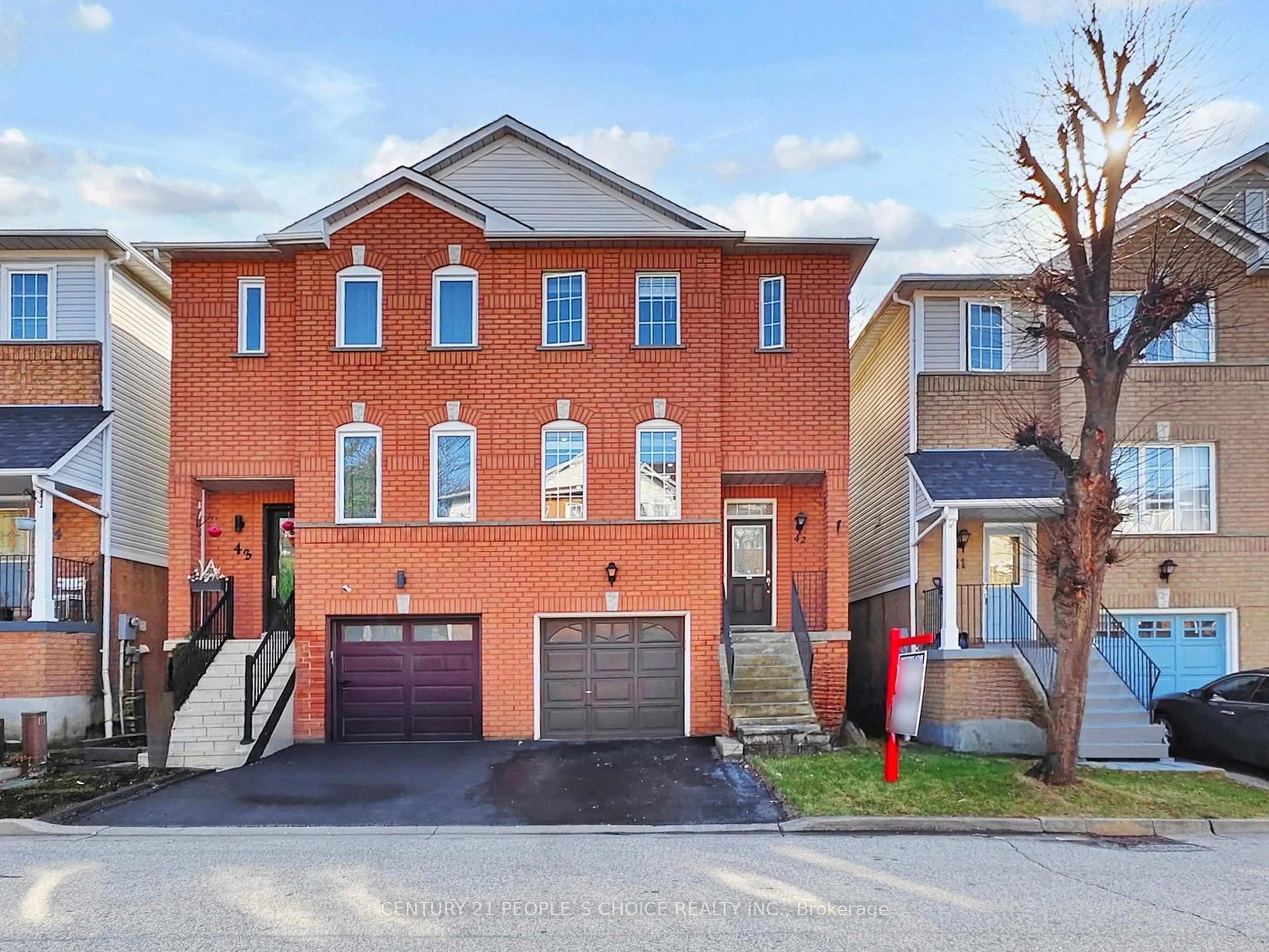 Home with brick exterior material, street for 1480 Britannia Rd #42, Mississauga Ontario L5V 2K4
