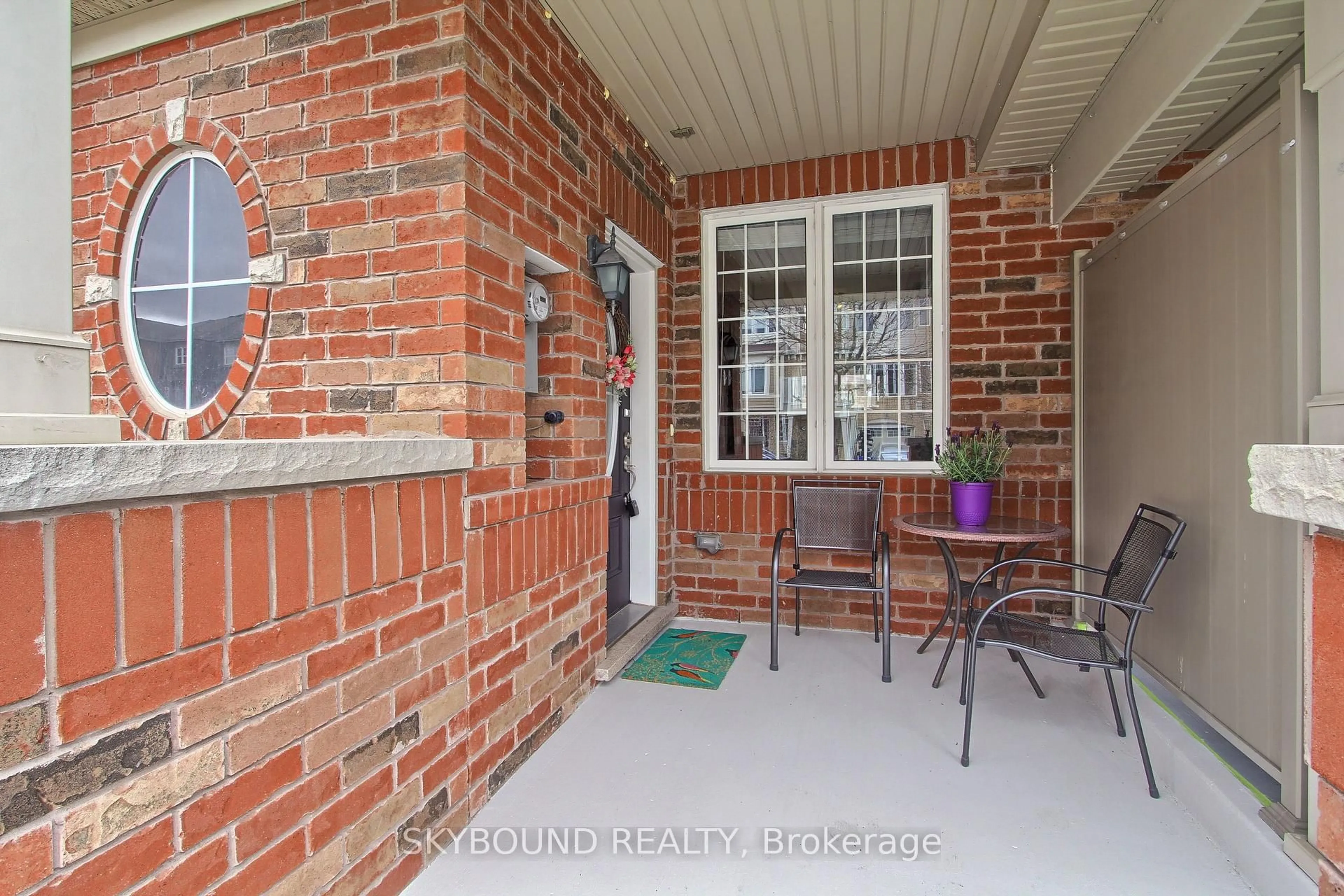 Patio, street for 358 Cavanagh Lane, Milton Ontario L9T 8J9