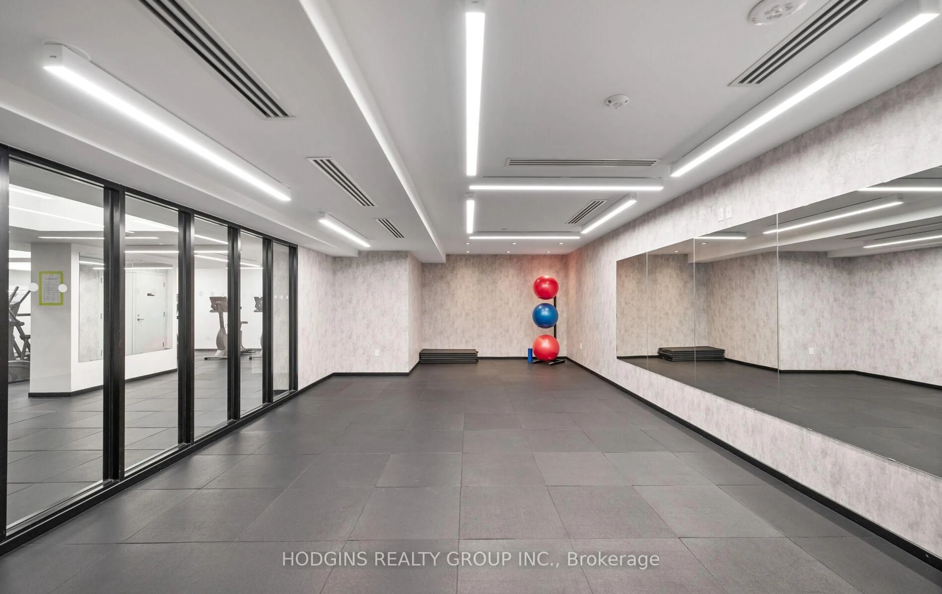 Gym or fitness room for 1035 Southdown Rd #1512, Mississauga Ontario L5J 0A2