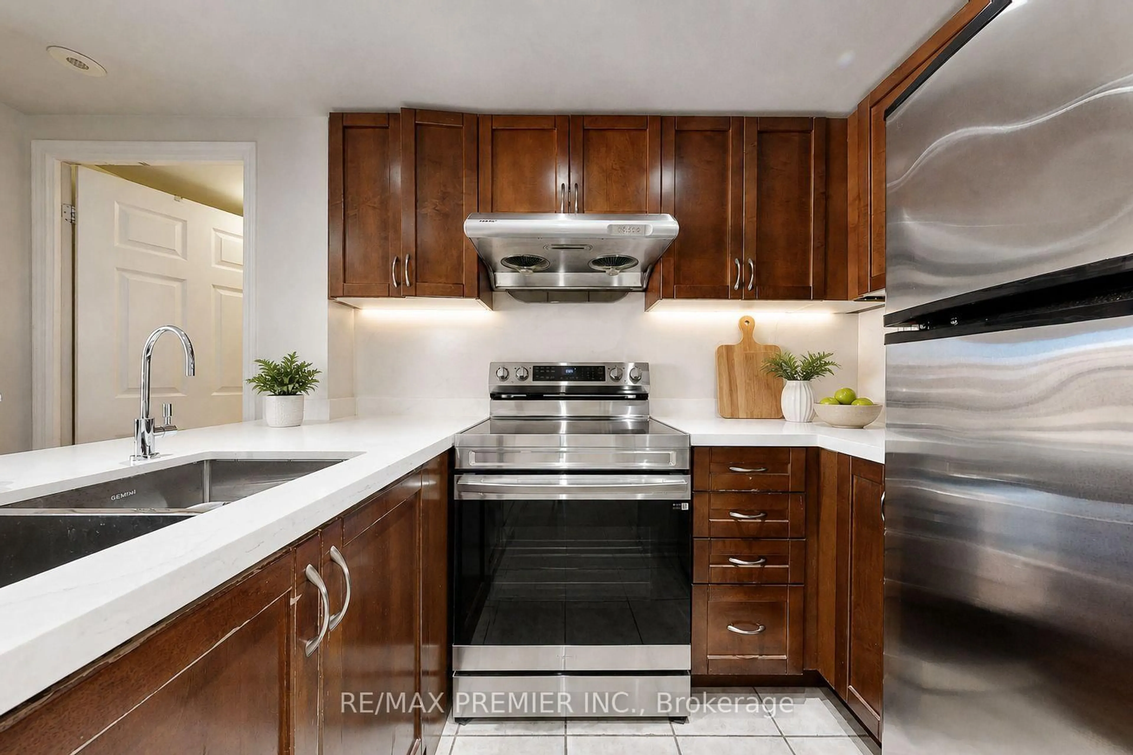 Unknown for 3033 Finch Ave #2046, Toronto Ontario M9M 0A3