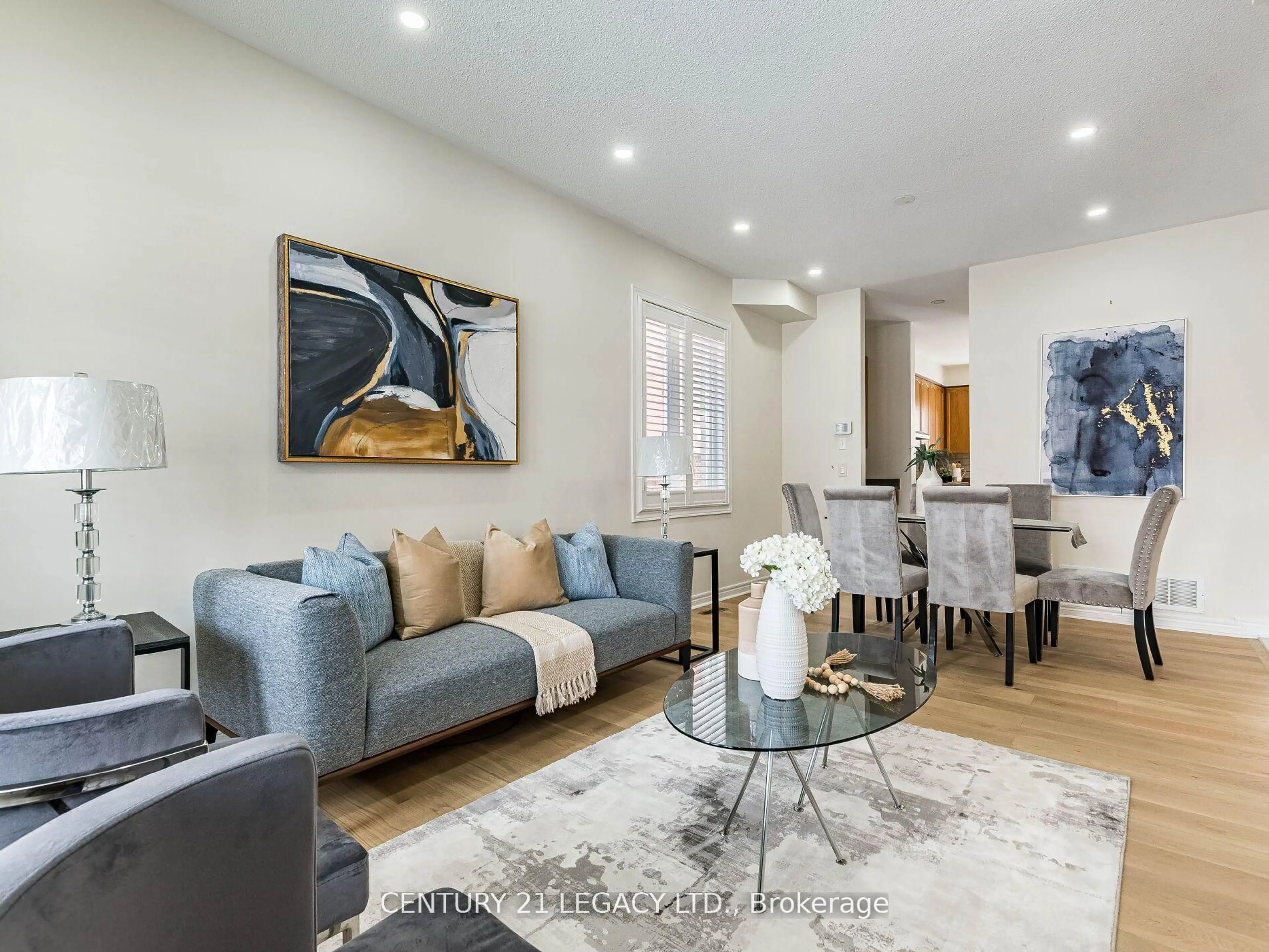 Living room with furniture, unknown for 3 Bowsfield Dr, Brampton Ontario L6P 1C8