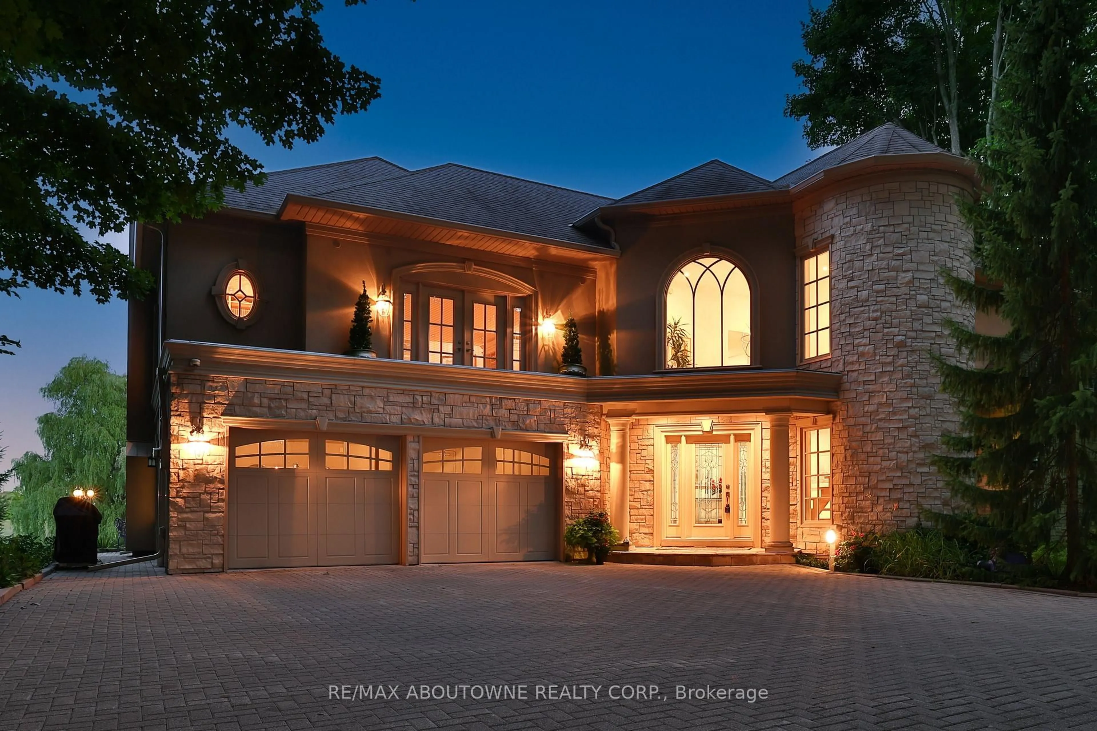 Home with brick exterior material, street for 1270 1 Side Rd, Burlington Ontario L7P 0R9