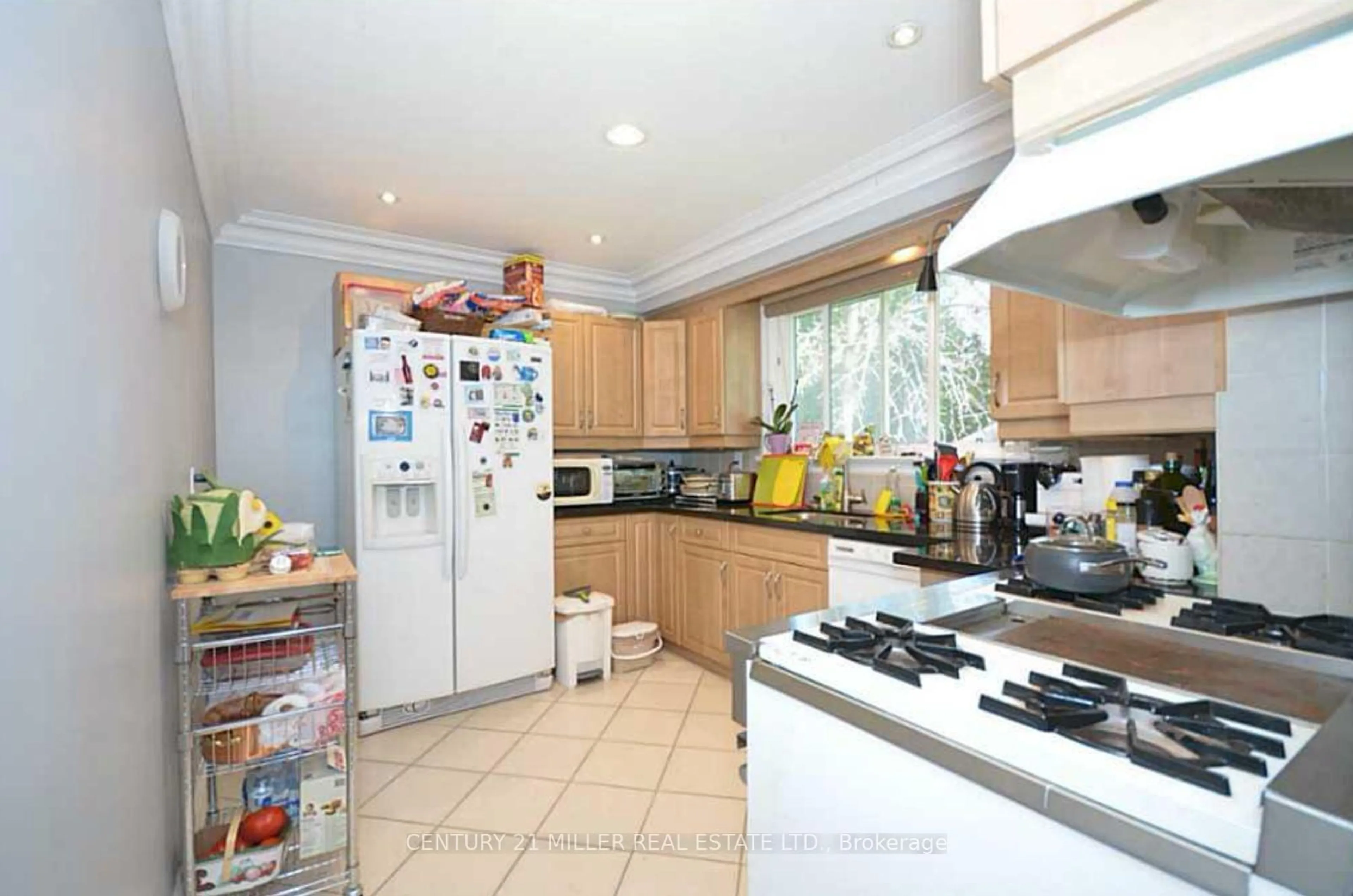 Standard kitchen, unknown for 469 Scarsdale Cres, Oakville Ontario L6L 3W8