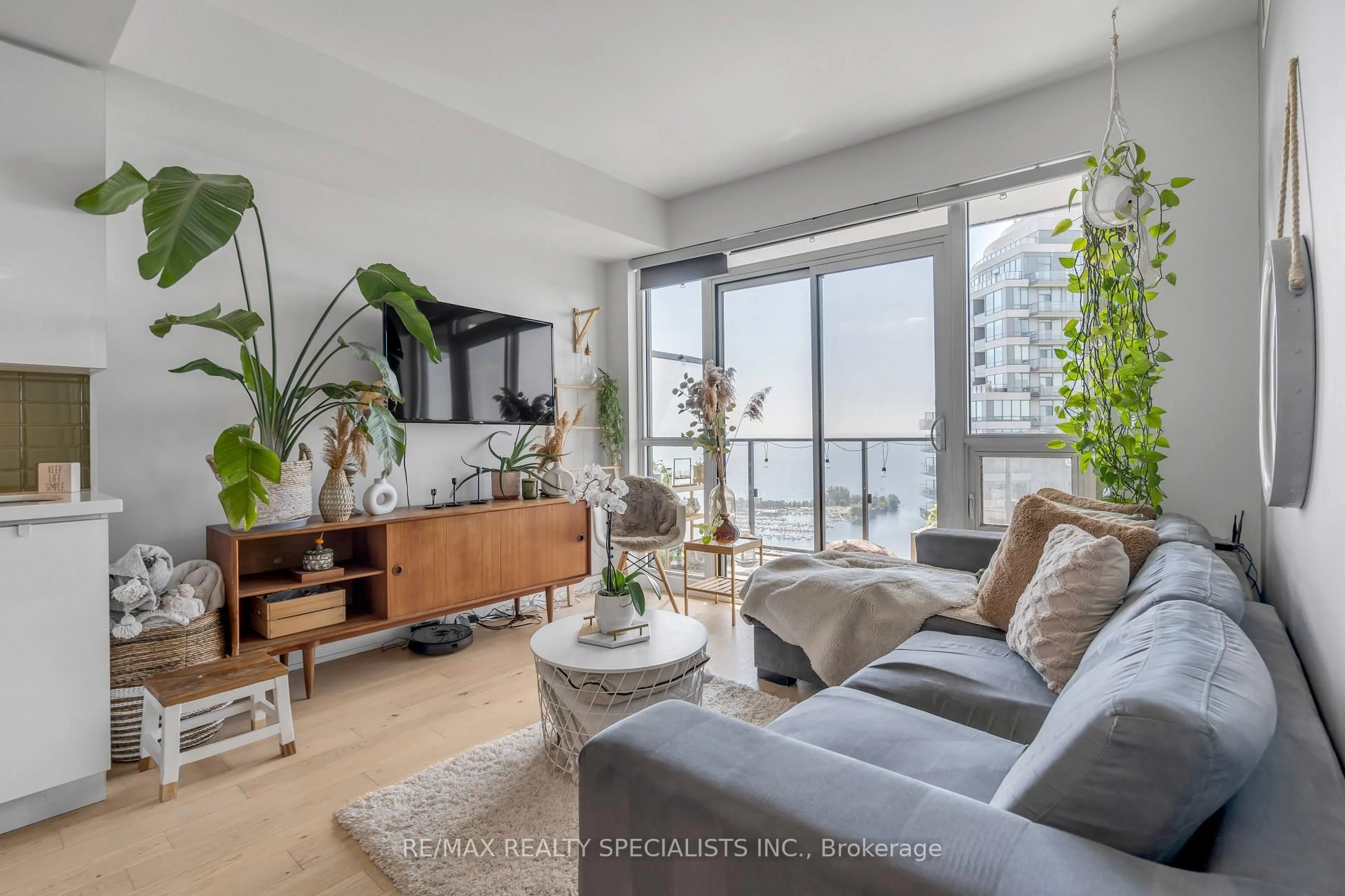 Living room with furniture, unknown for 2212 Lake Shore Blvd #4304, Toronto Ontario M8V 0C2