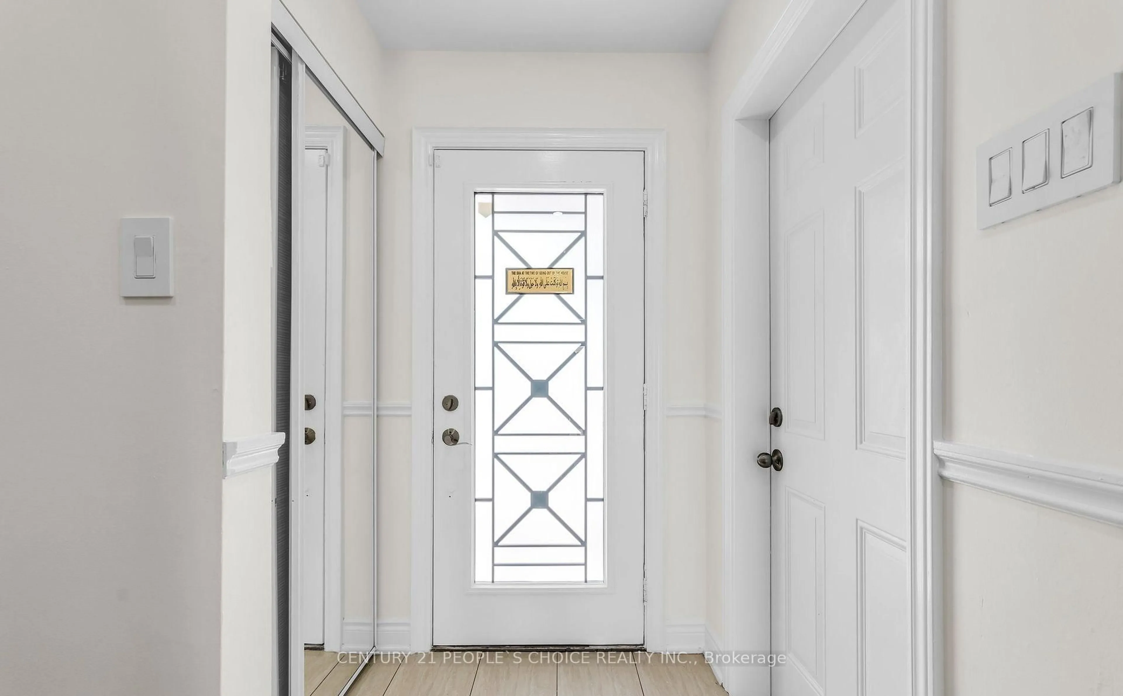 Indoor entryway for 46 Studebaker Tr, Brampton Ontario L7A 3A5