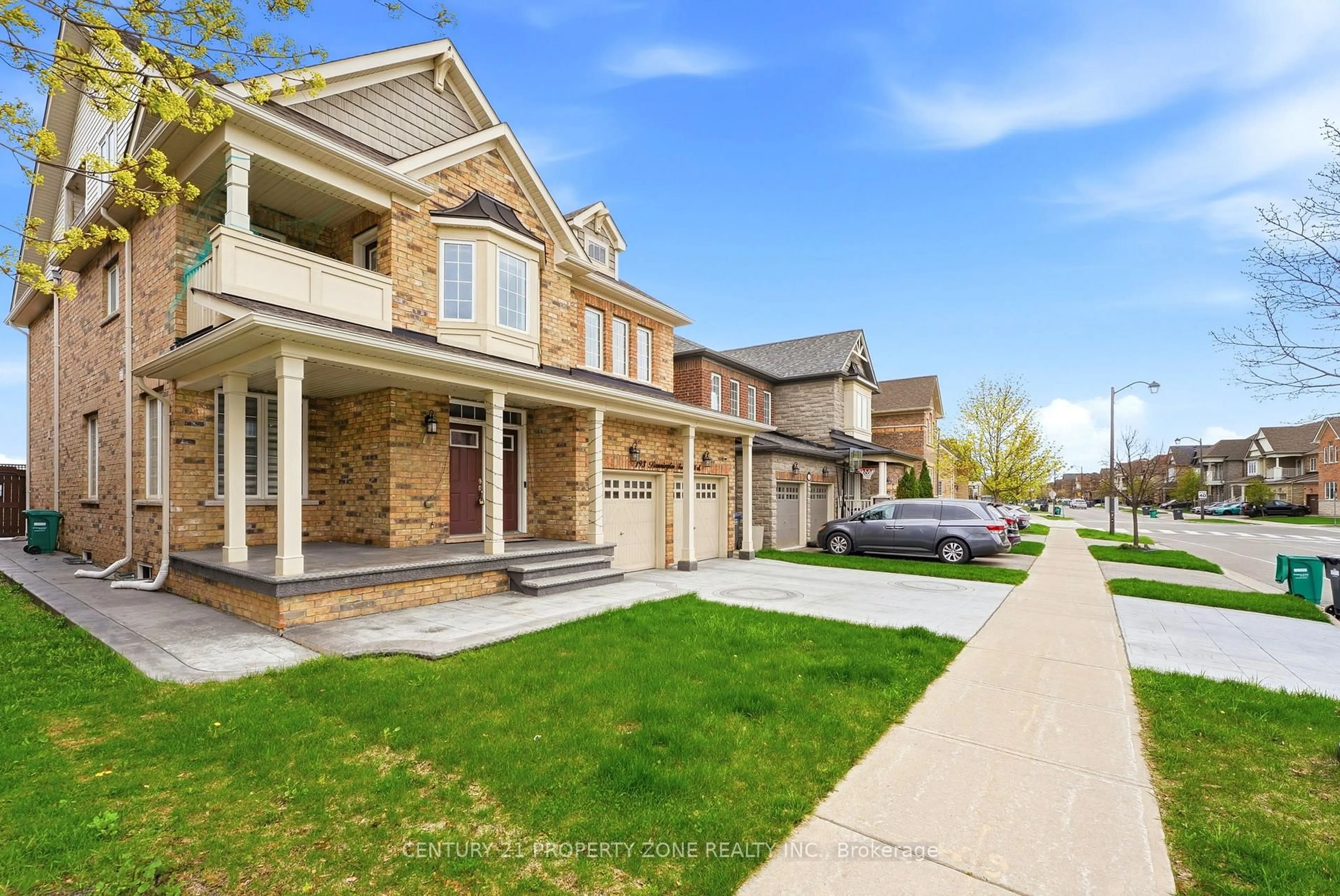 Home with brick exterior material, street for 193 Bonnieglen Farm Blvd, Caledon Ontario L7C 4C1