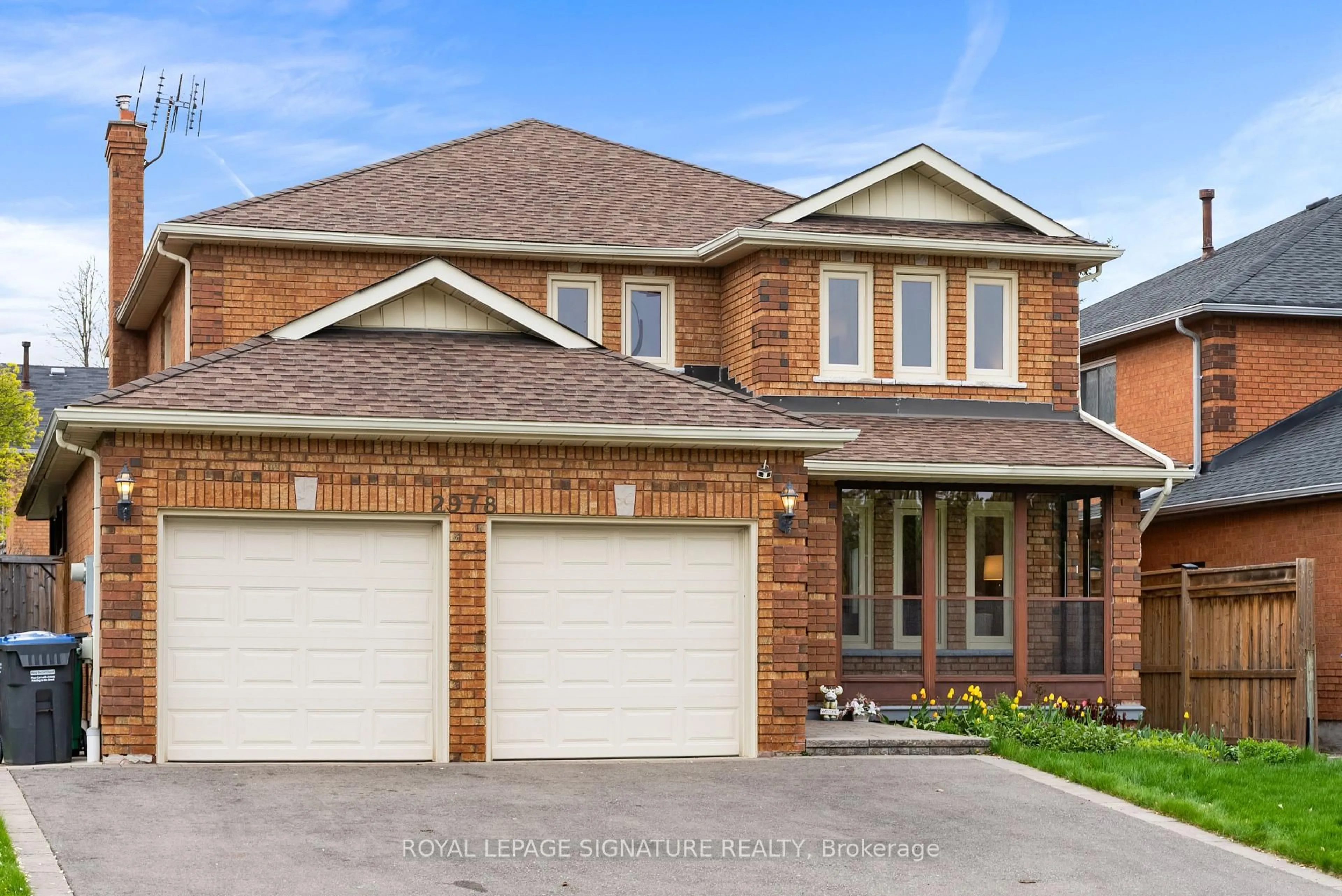 Home with brick exterior material, street for 2978 Pettigrew Cres, Mississauga Ontario L5L 4W6