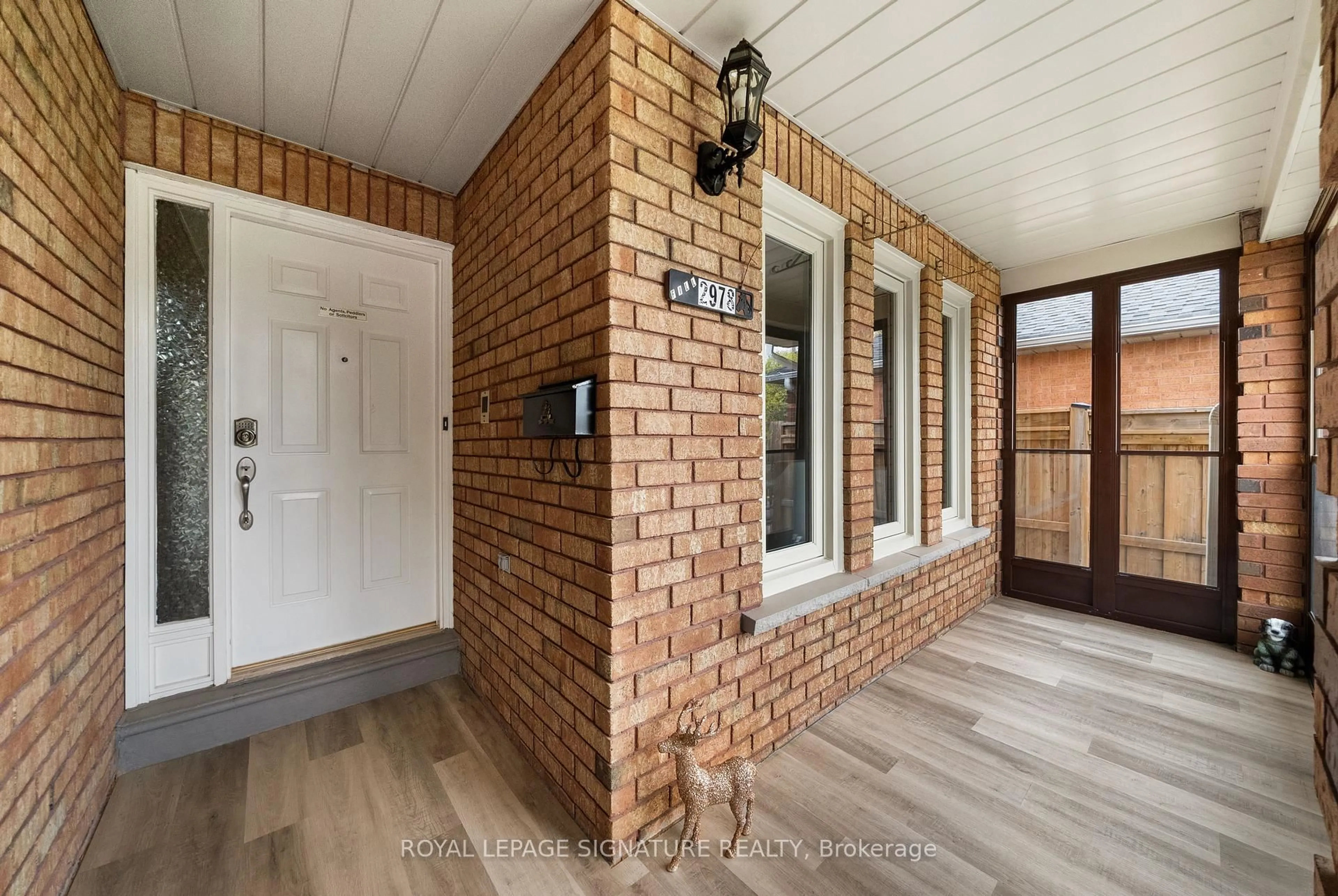 Home with brick exterior material, street for 2978 Pettigrew Cres, Mississauga Ontario L5L 4W6