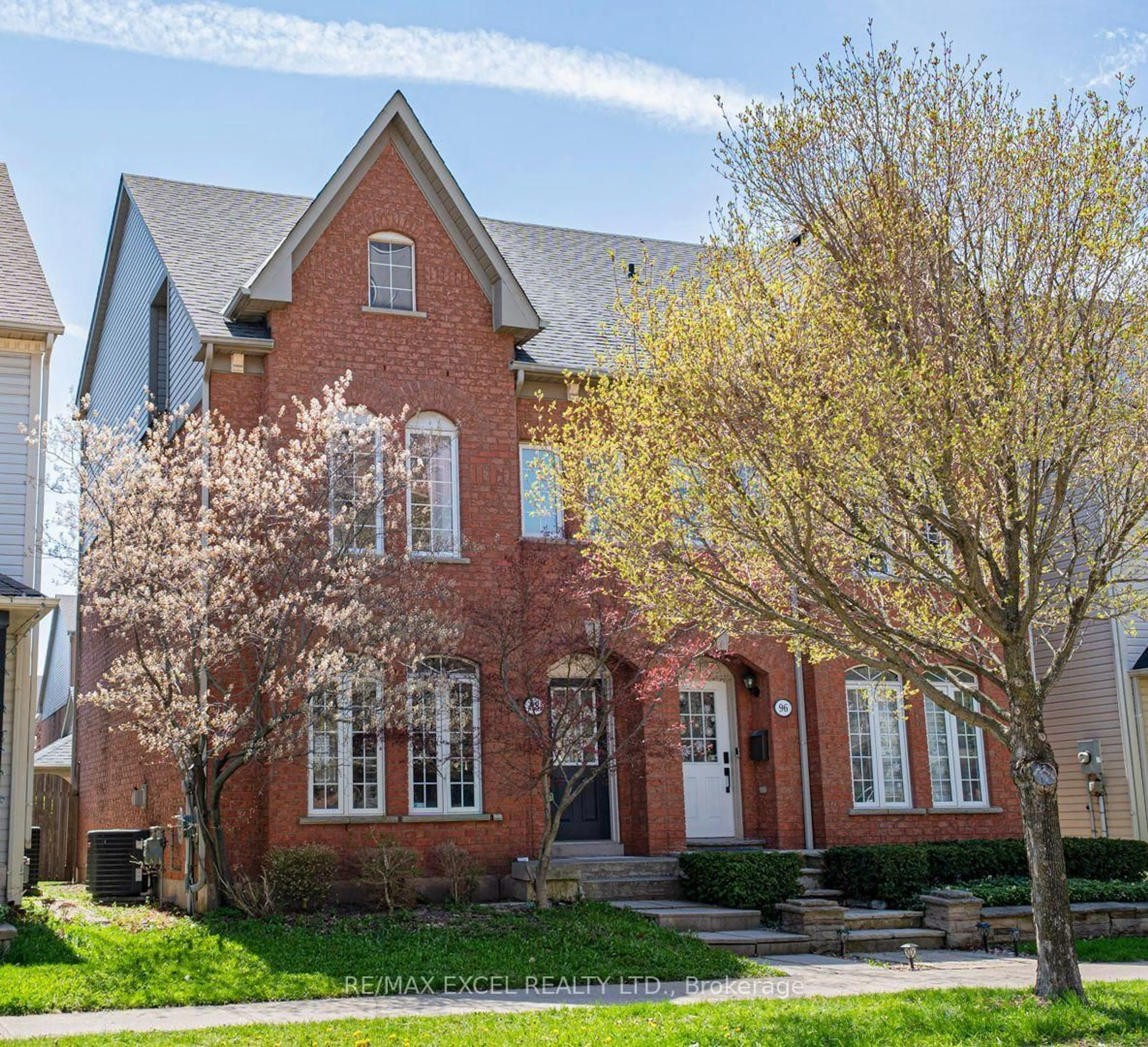 Home with brick exterior material, street for 98 Georgian Dr, Oakville Ontario L6H 6V1