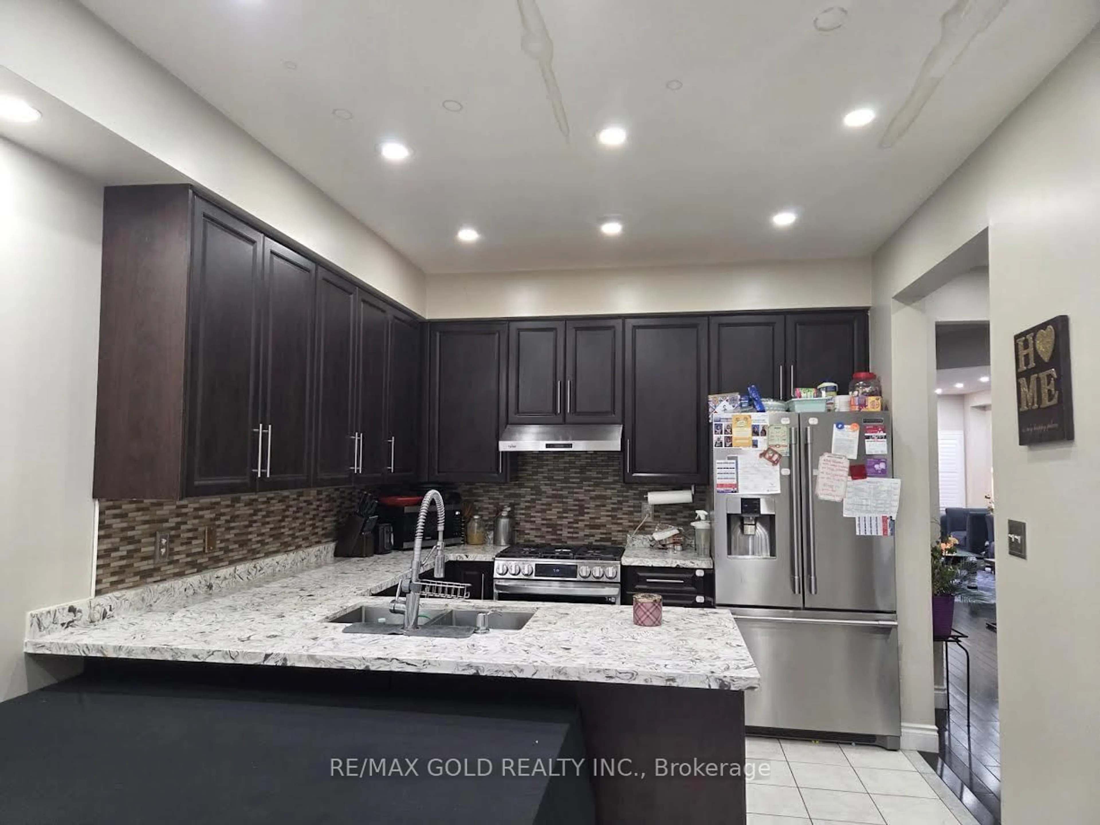 Open concept kitchen, ceramic/tile floor for 69 Personna Circ, Brampton Ontario L6X 0S9