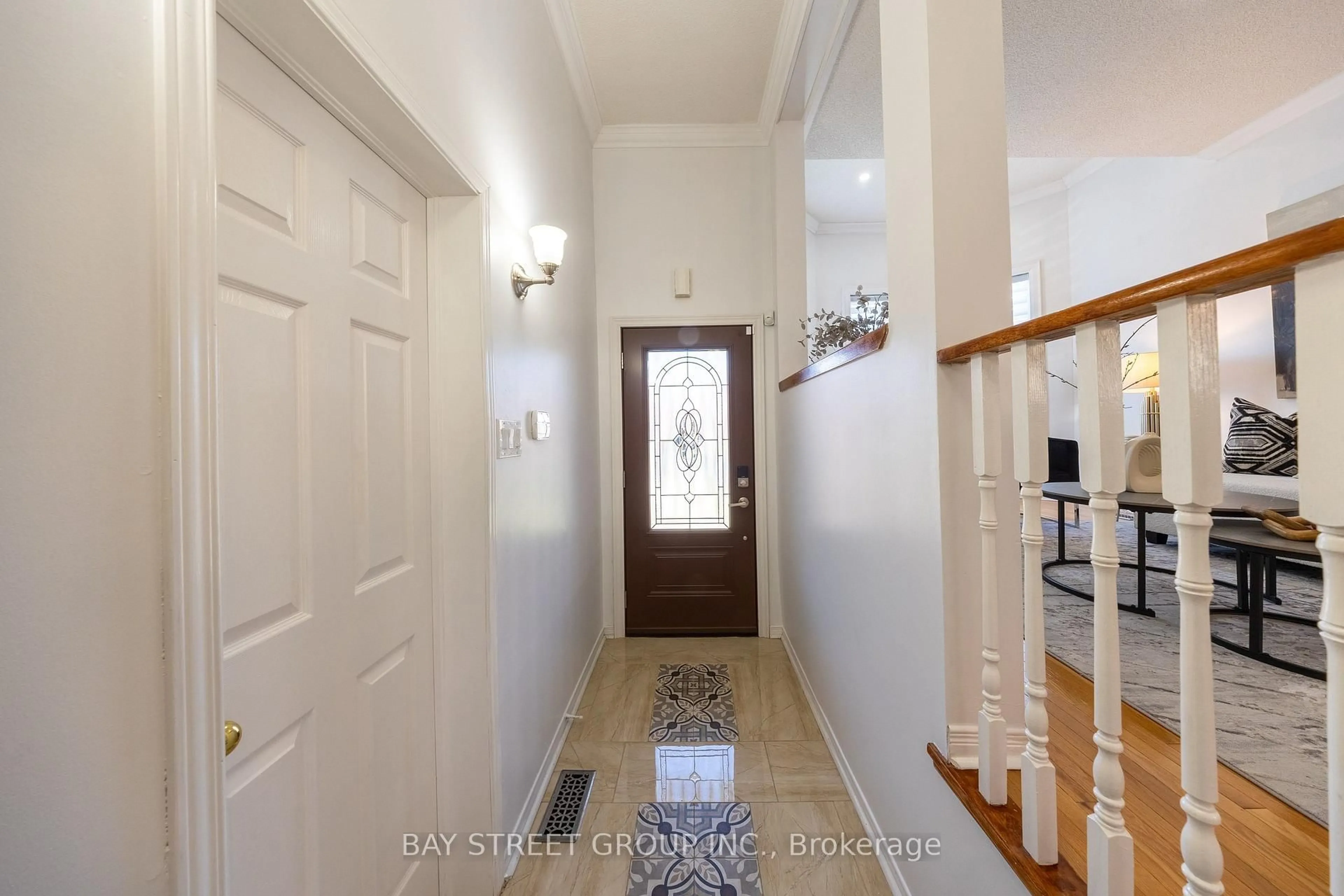 Indoor entryway for 7 Orchid Dr, Brampton Ontario L7A 1M4