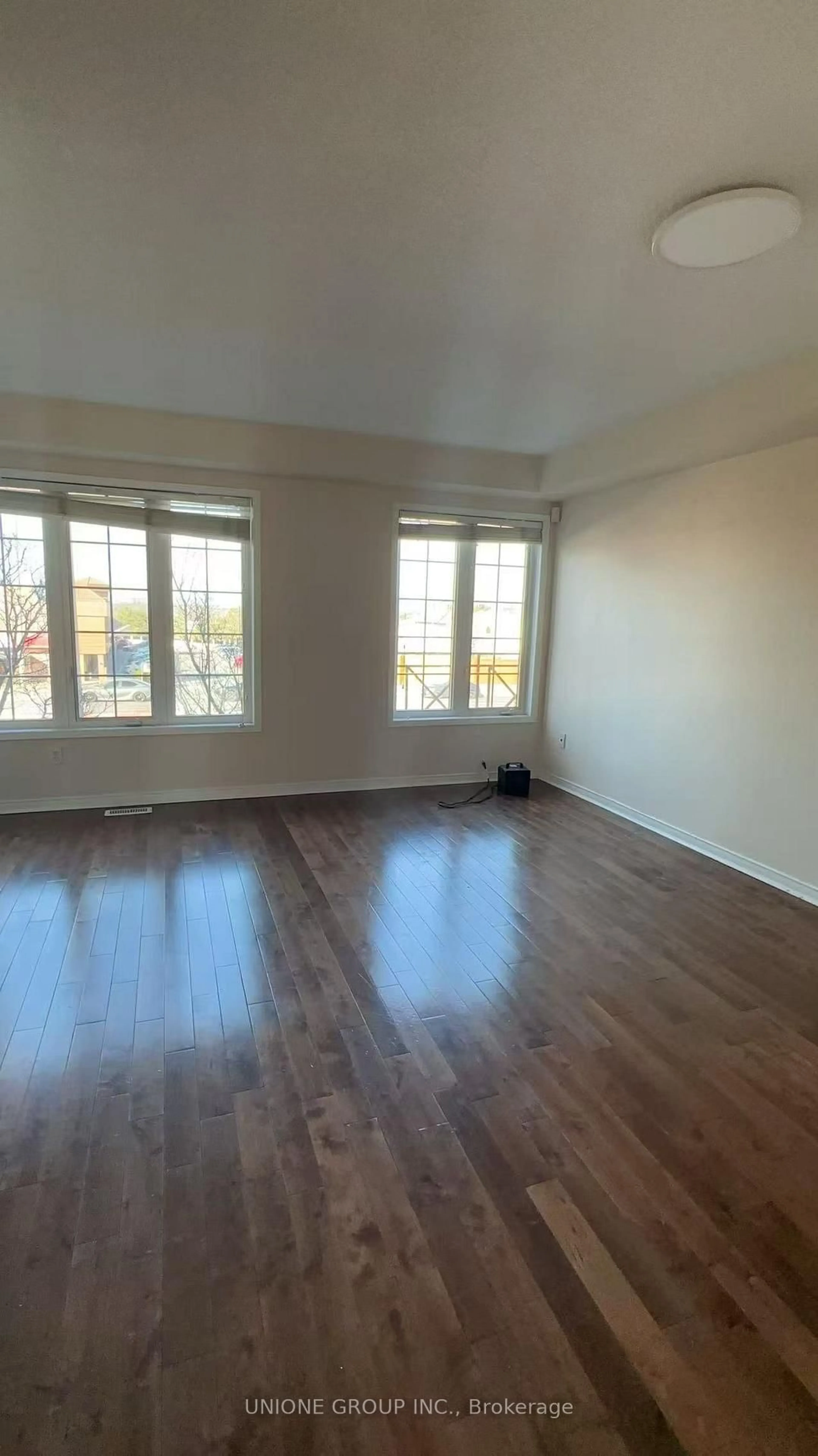 A pic of a room for 38 Fairview Rd #16, Mississauga Ontario L5B 4J8