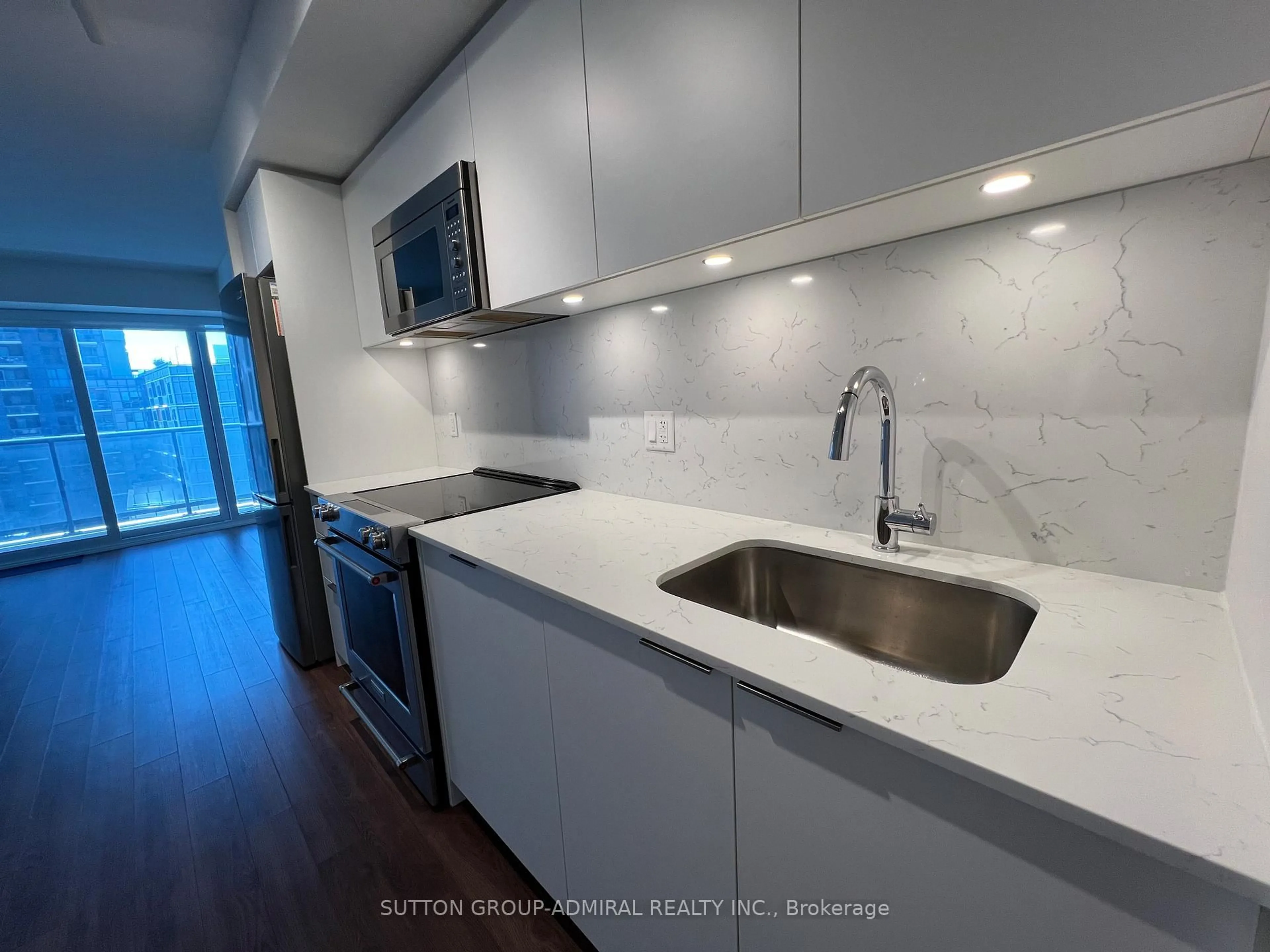 Standard kitchen, ceramic/tile floor for 30 Samuel Wood Way #711, Toronto Ontario M9B 0C9