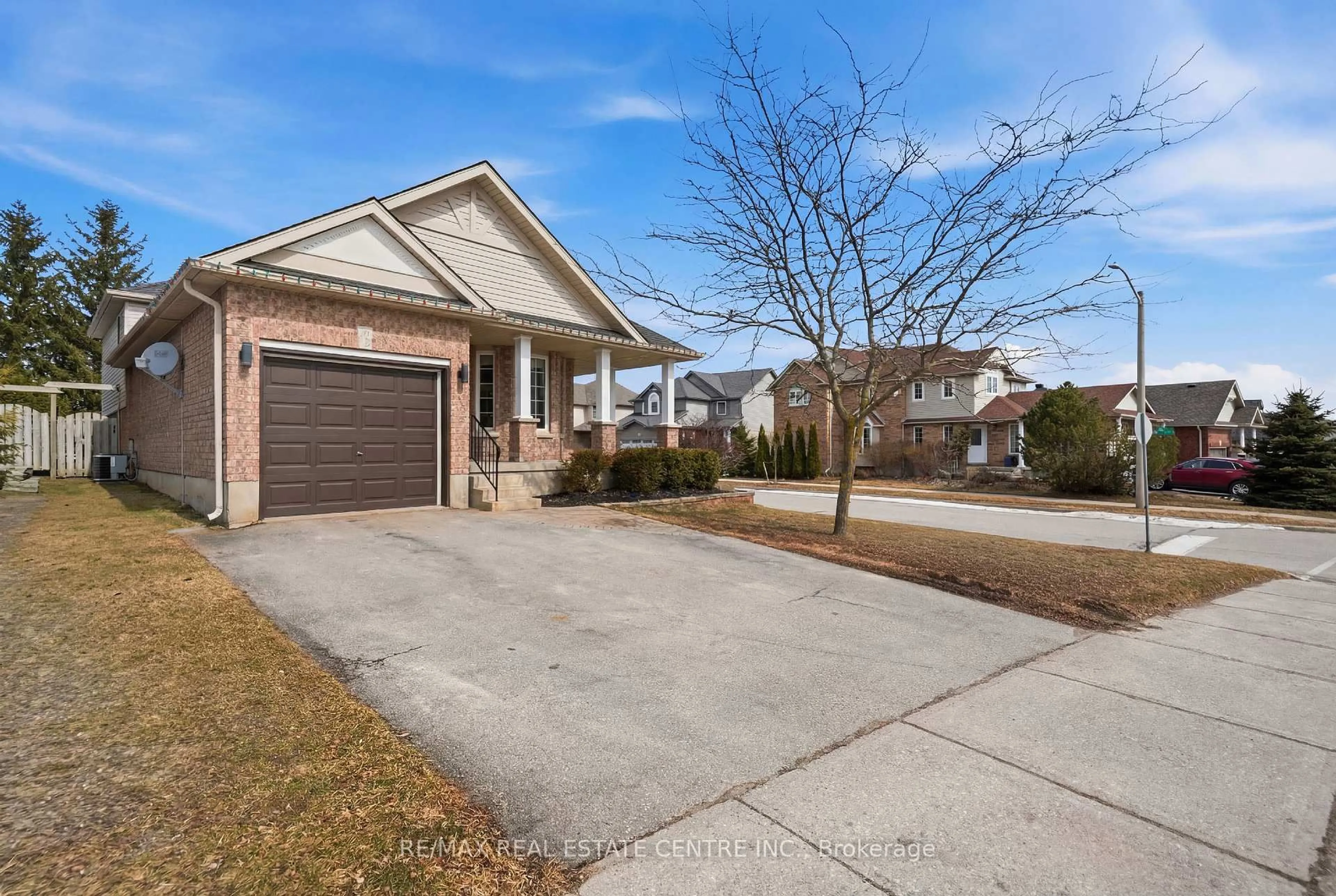 Home with brick exterior material, street for 321 Montgomery Blvd, Orangeville Ontario L9W 5G7