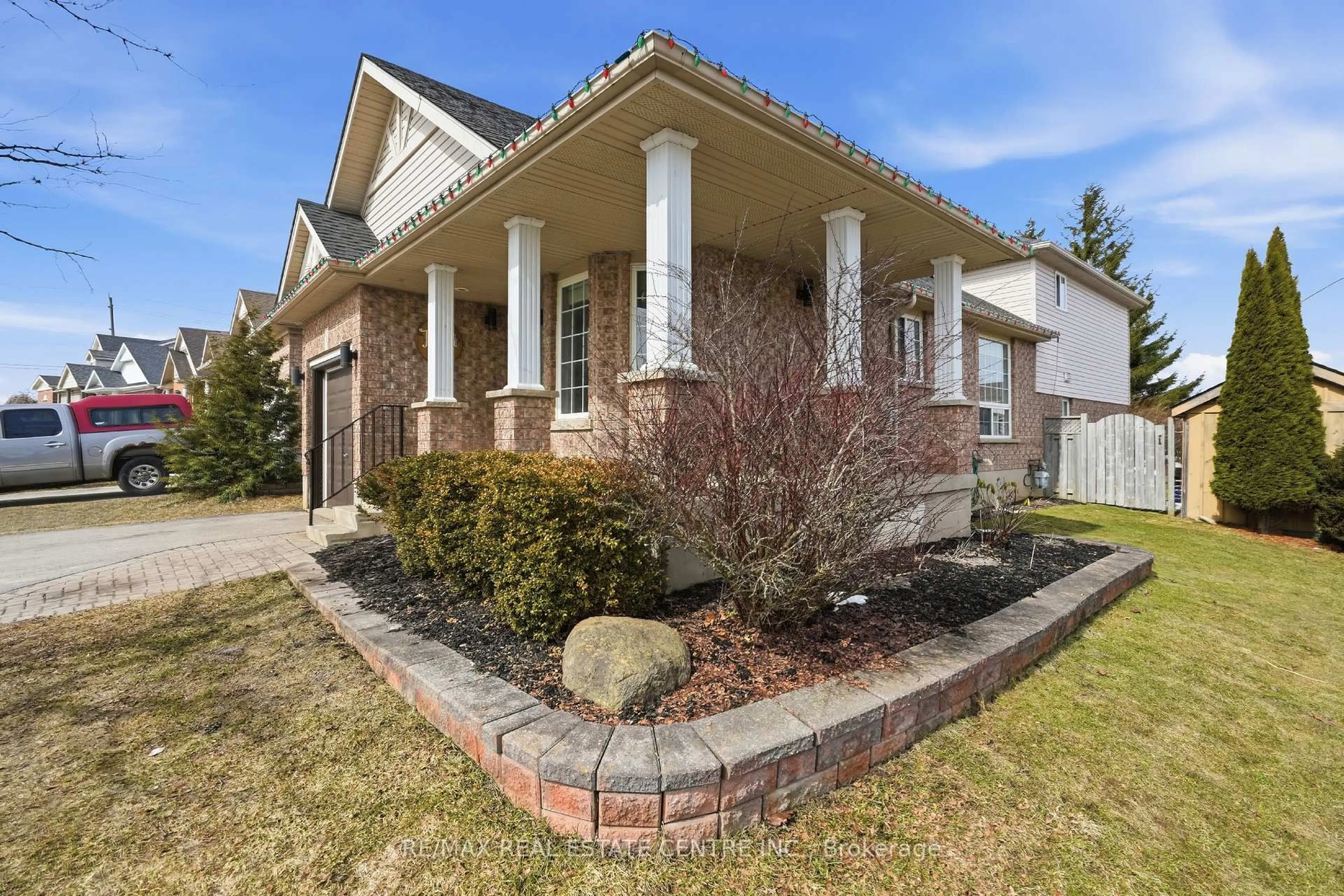 Home with brick exterior material, street for 321 Montgomery Blvd, Orangeville Ontario L9W 5G7