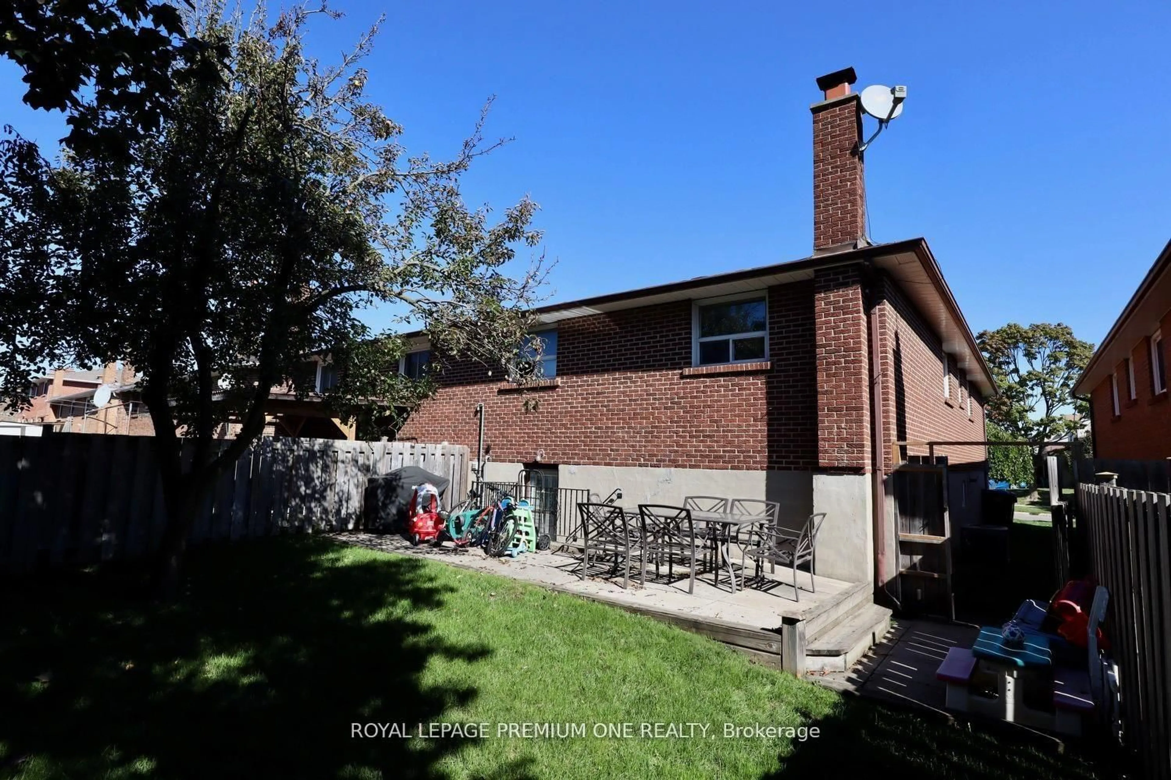Unknown for 26 Royal Salisbury Way, Brampton Ontario L6V 3J6