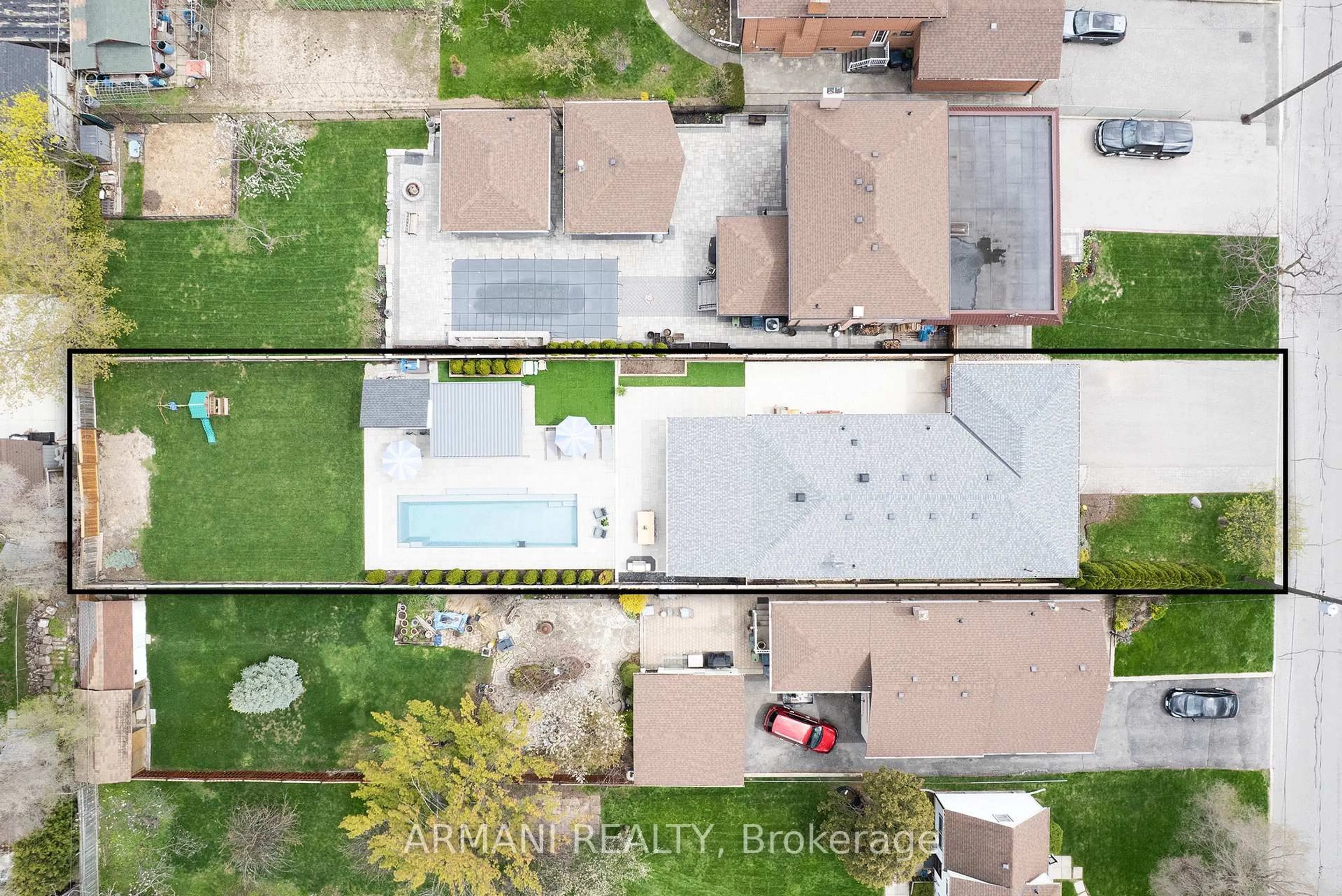 A pic from outside/outdoor area/front of a property/back of a property/a pic from drone, unknown for 80 Wallasey Ave, Toronto Ontario M9M 1E4
