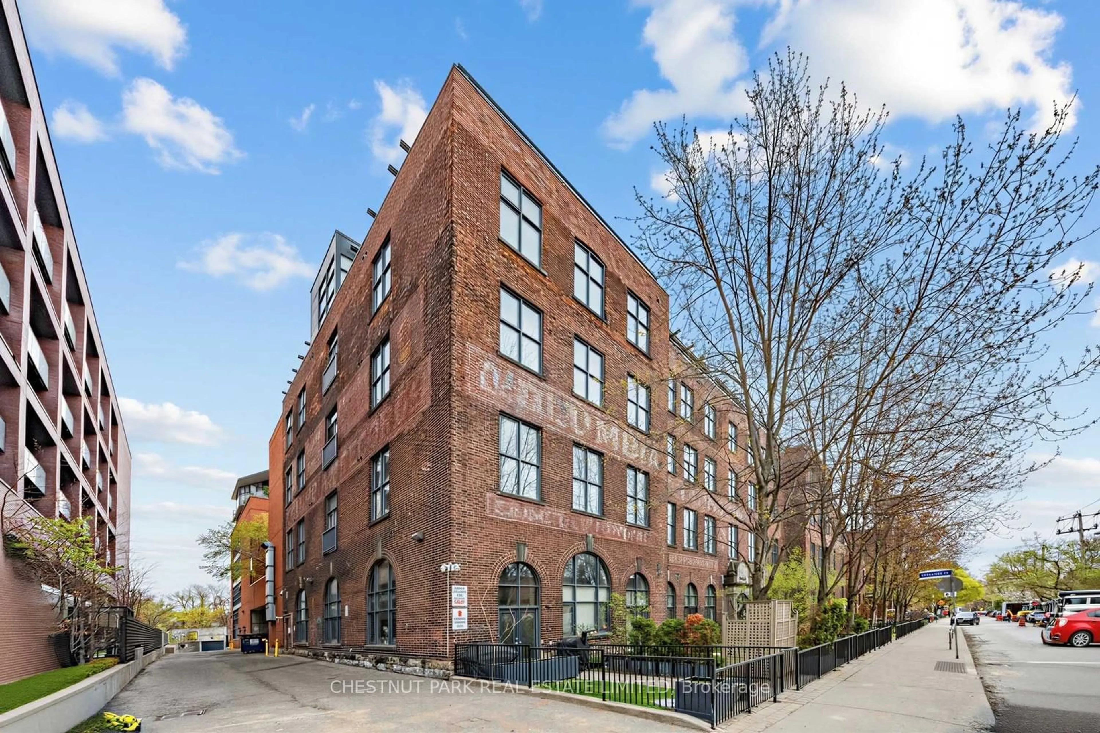 Home with brick exterior material, building for 363 Sorauren Ave #301, Toronto Ontario M6R 3C1