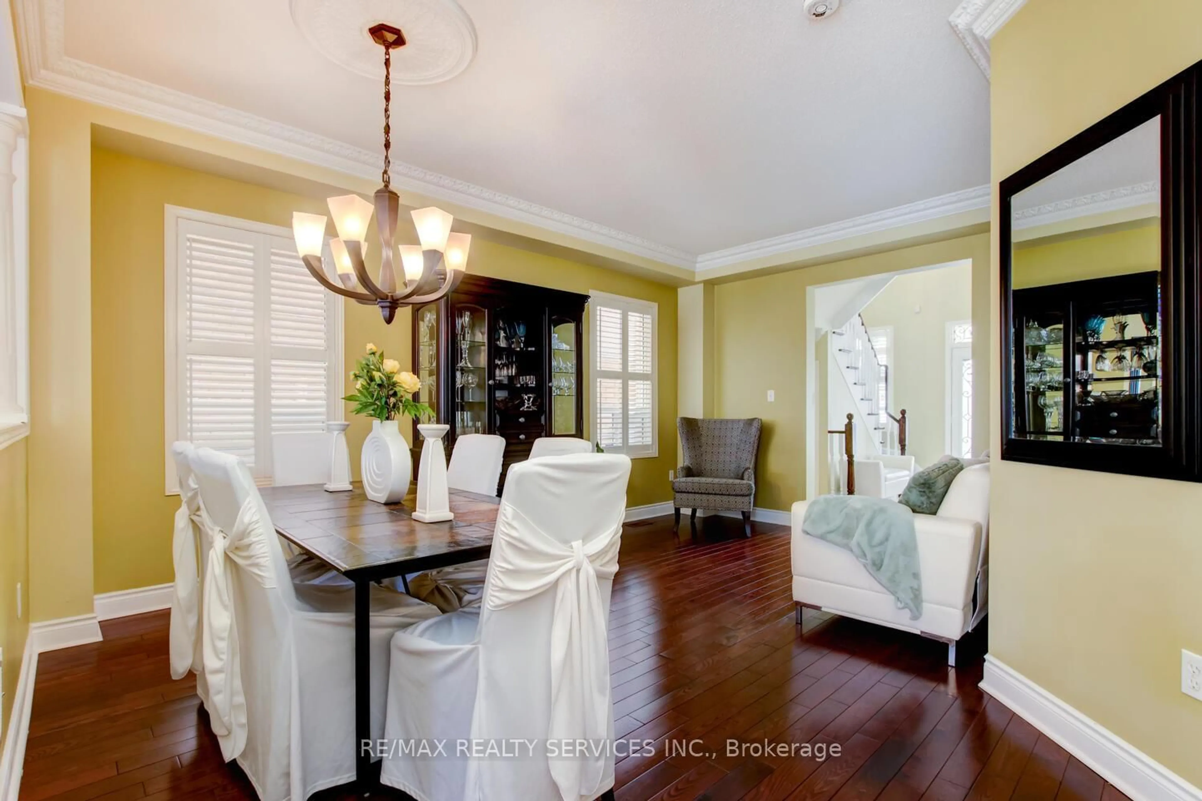 Dining room, unknown for 47 Cape Dorset Cres, Brampton Ontario L6R 3K9