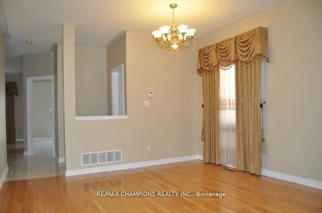 104 Masters Green Cres, Brampton 3