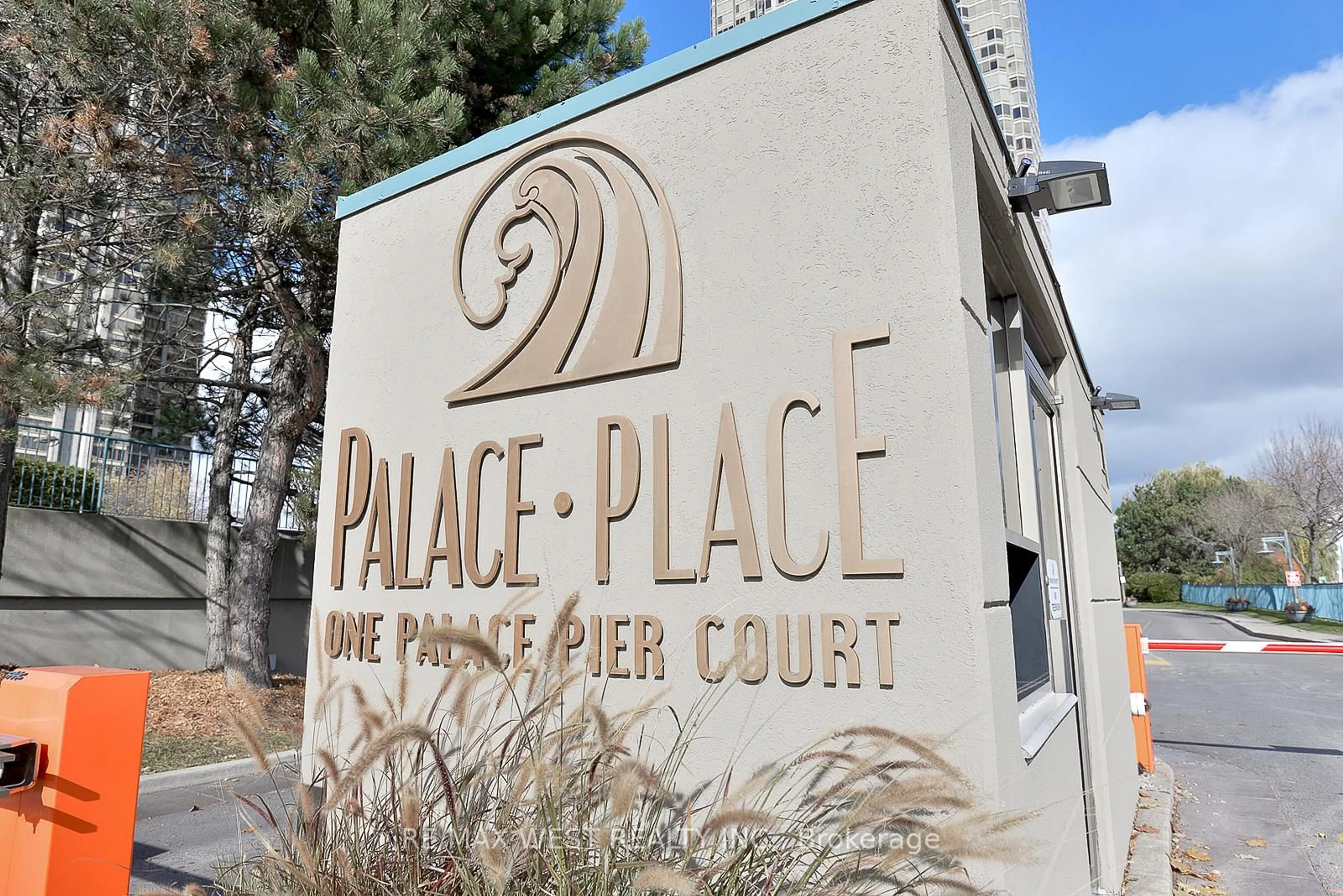 Unknown for 1 Palace Pier Crt #2204, Toronto Ontario M8V 3W9