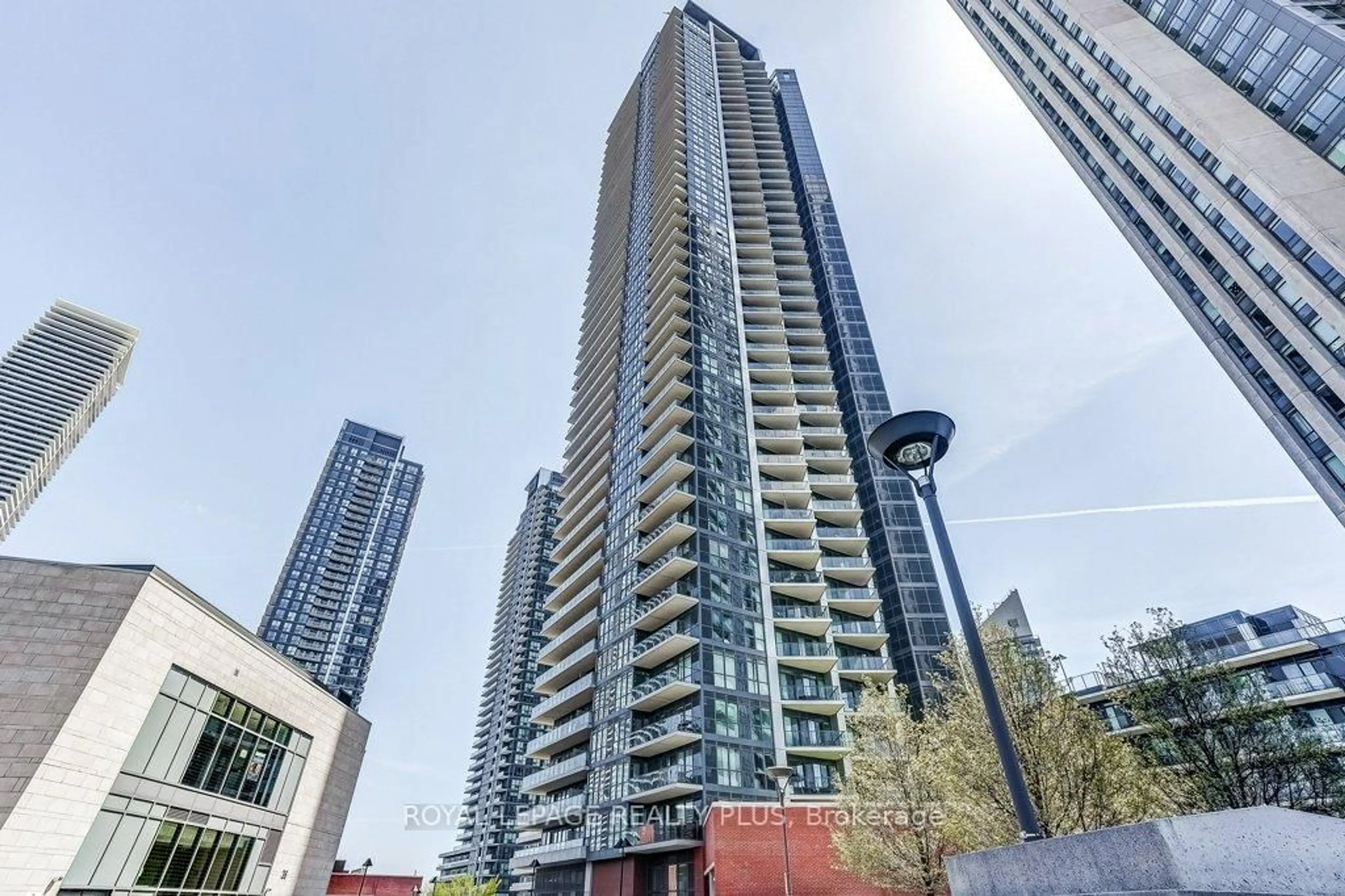 Unknown for 10 Park Lawn Rd #524, Toronto Ontario M8V 0H9