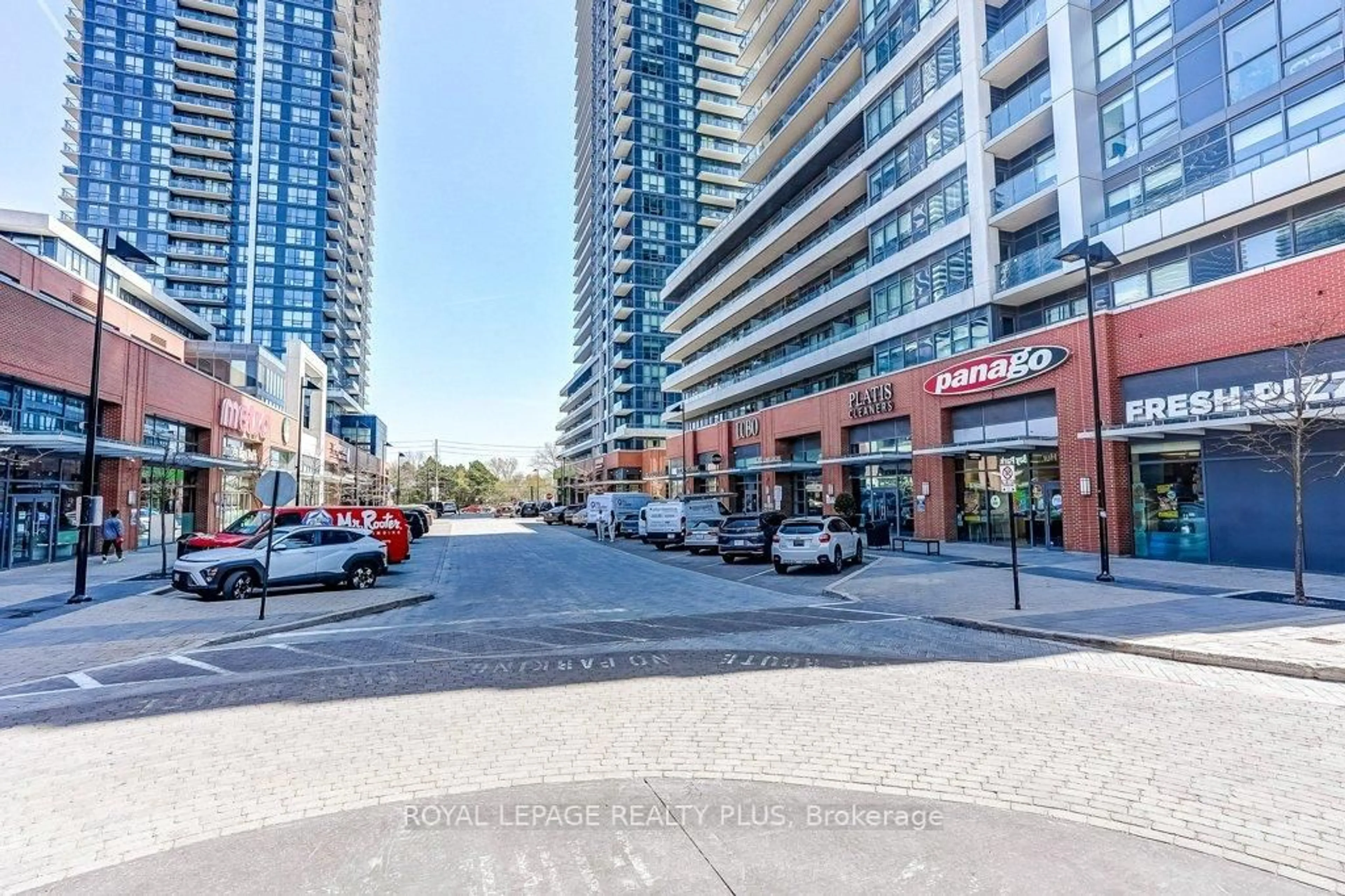 Patio, street for 10 Park Lawn Rd #524, Toronto Ontario M8V 0H9