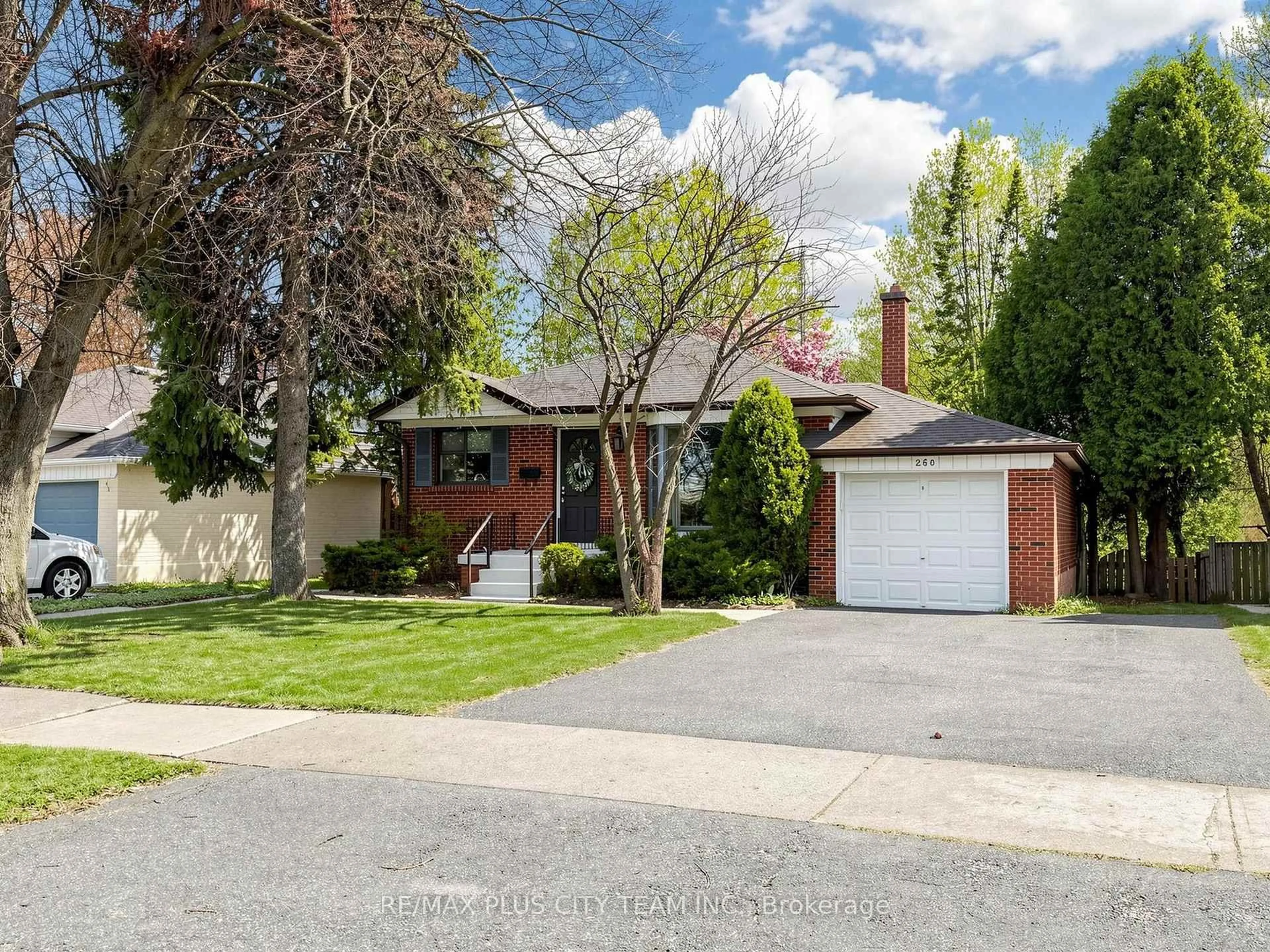 A pic from outside/outdoor area/front of a property/back of a property/a pic from drone, street for 260 Renforth Dr, Toronto Ontario M9C 2K9