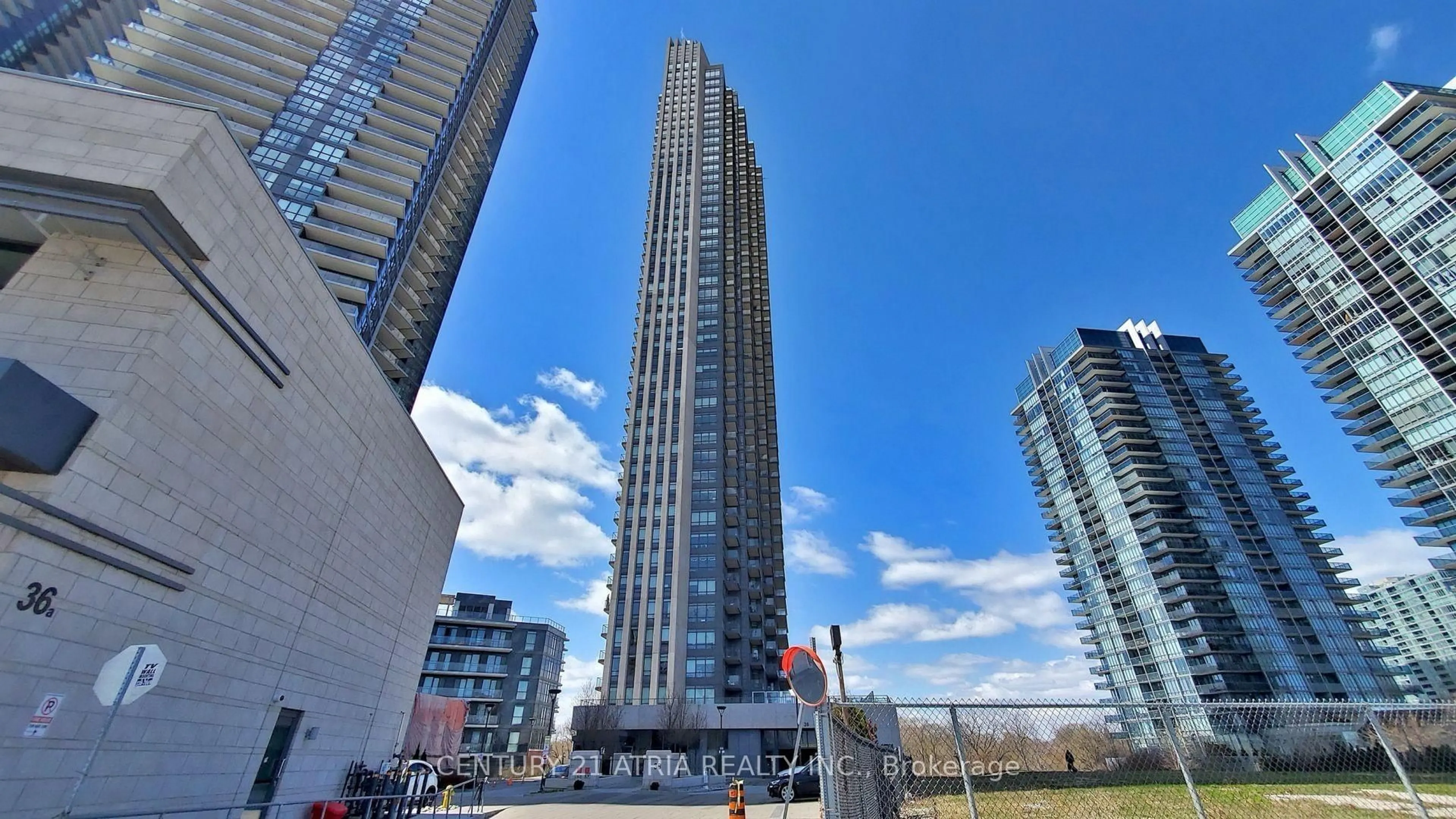 Unknown for 36 Park Lawn Rd #3210, Toronto Ontario M8Y 0E5