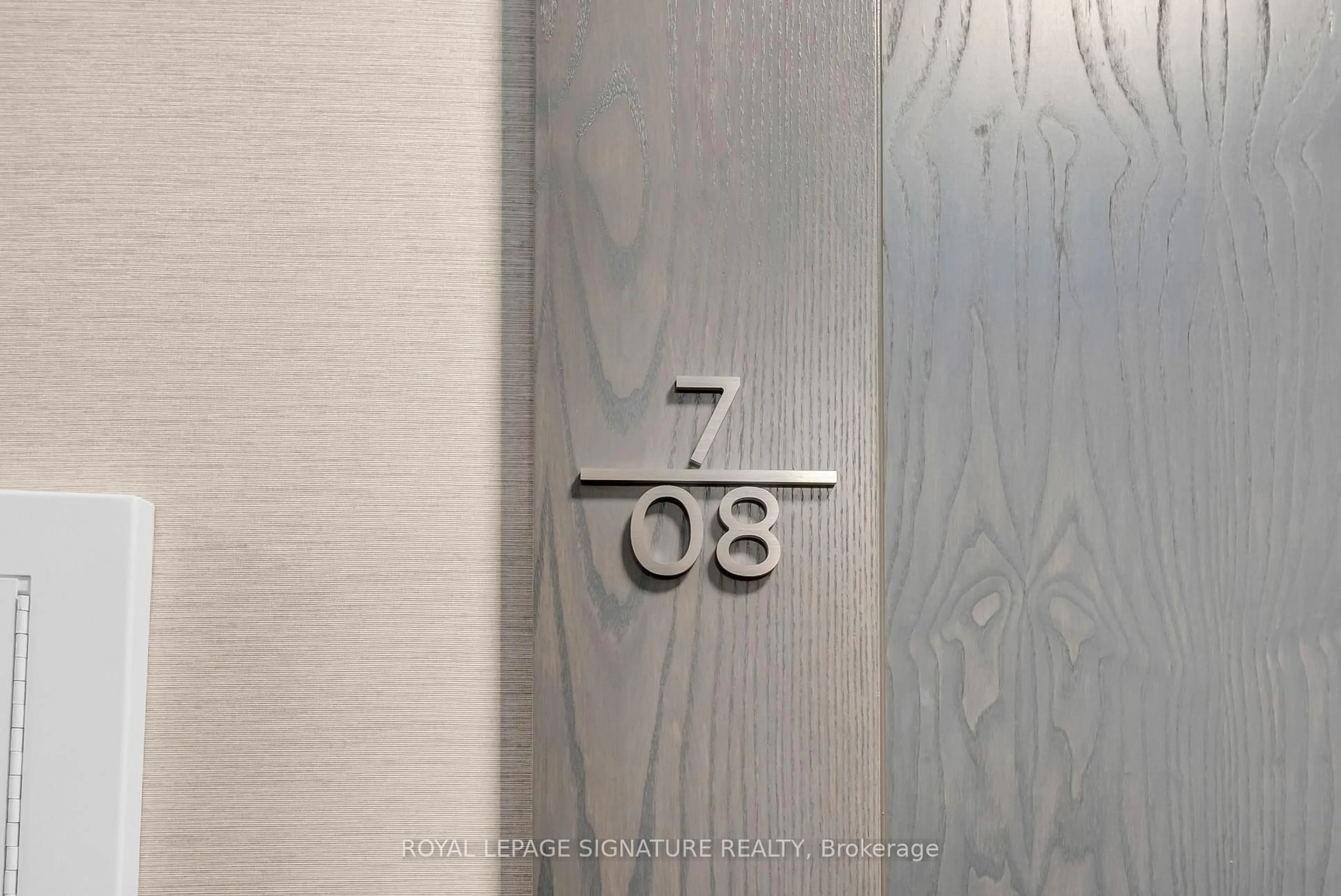 Unknown for 7 Mabelle Ave #708, Toronto Ontario M9A 4X7