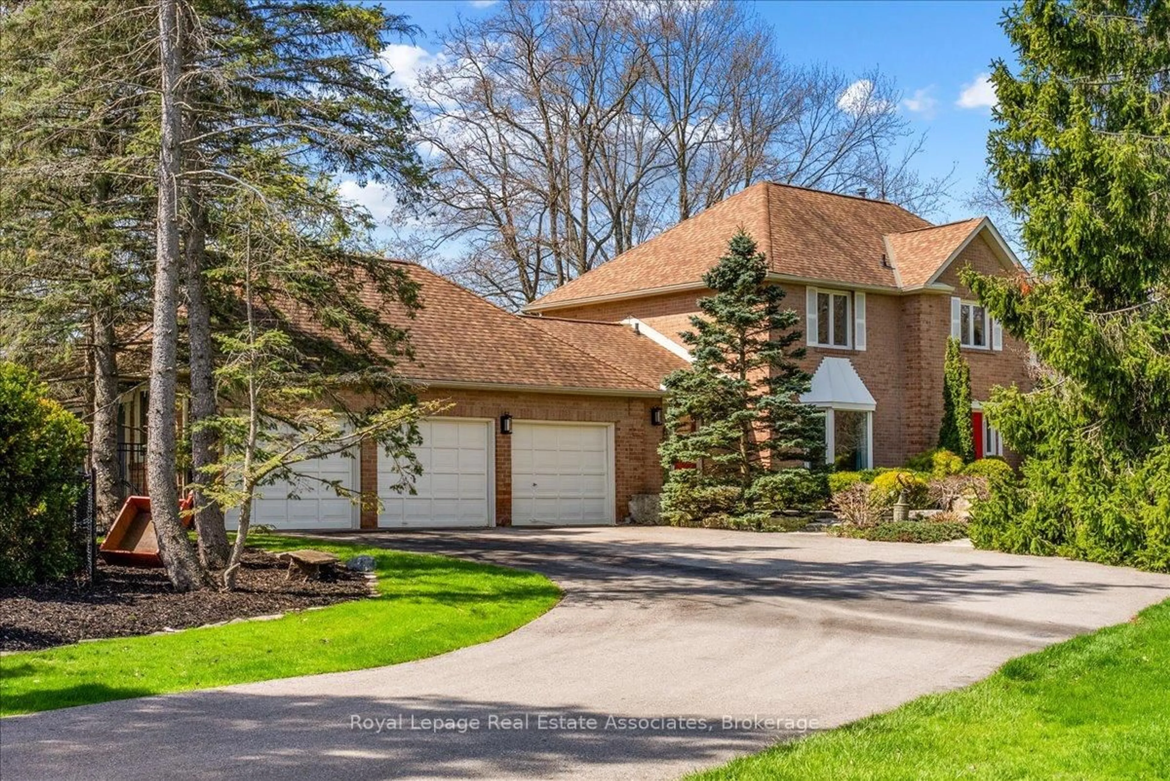 Unknown for 4 Wolf Cres, Caledon Ontario L7E 0A7