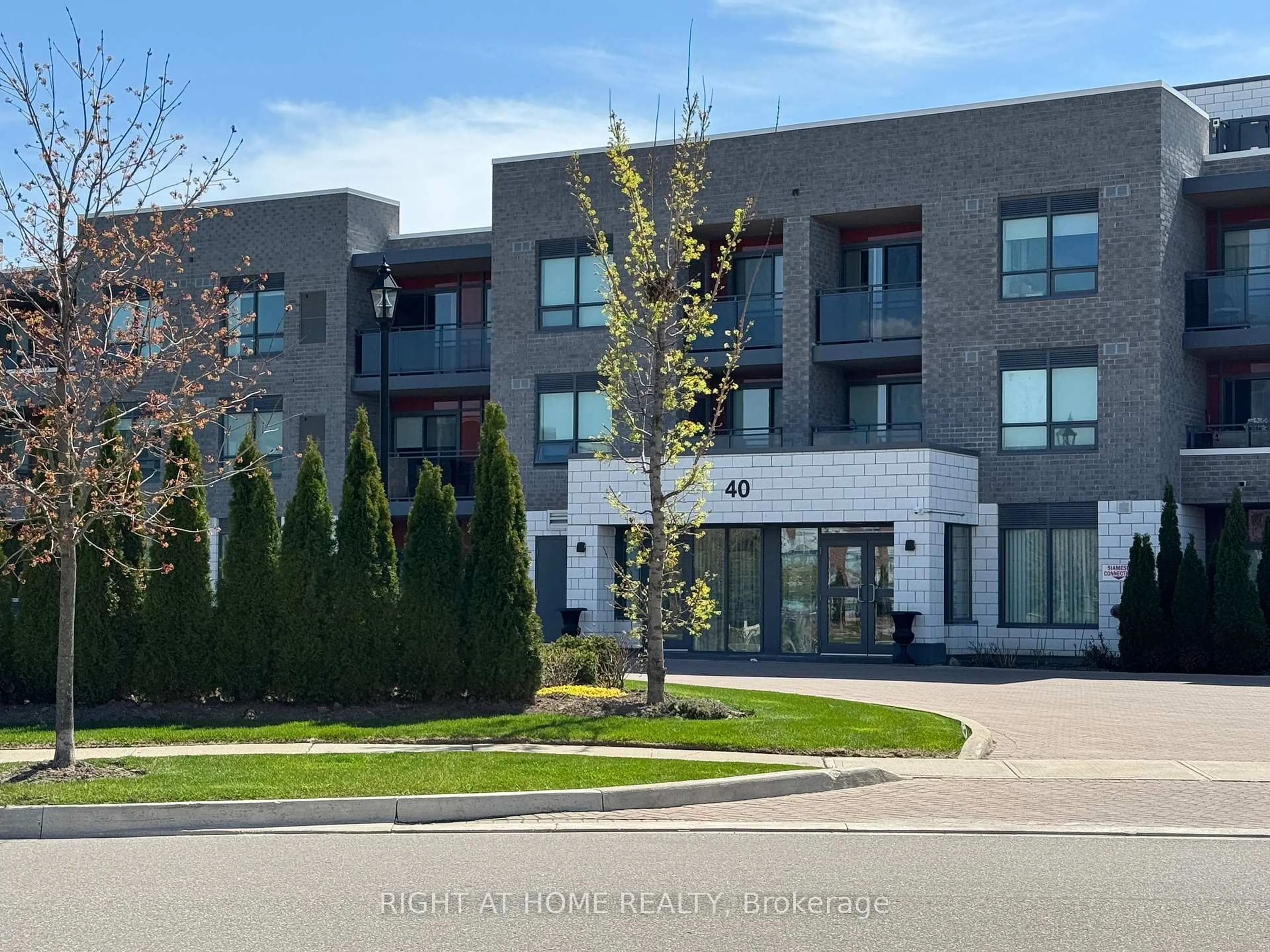 Unknown for 40 Via Rosedale Way #307, Brampton Ontario L6R 4A4