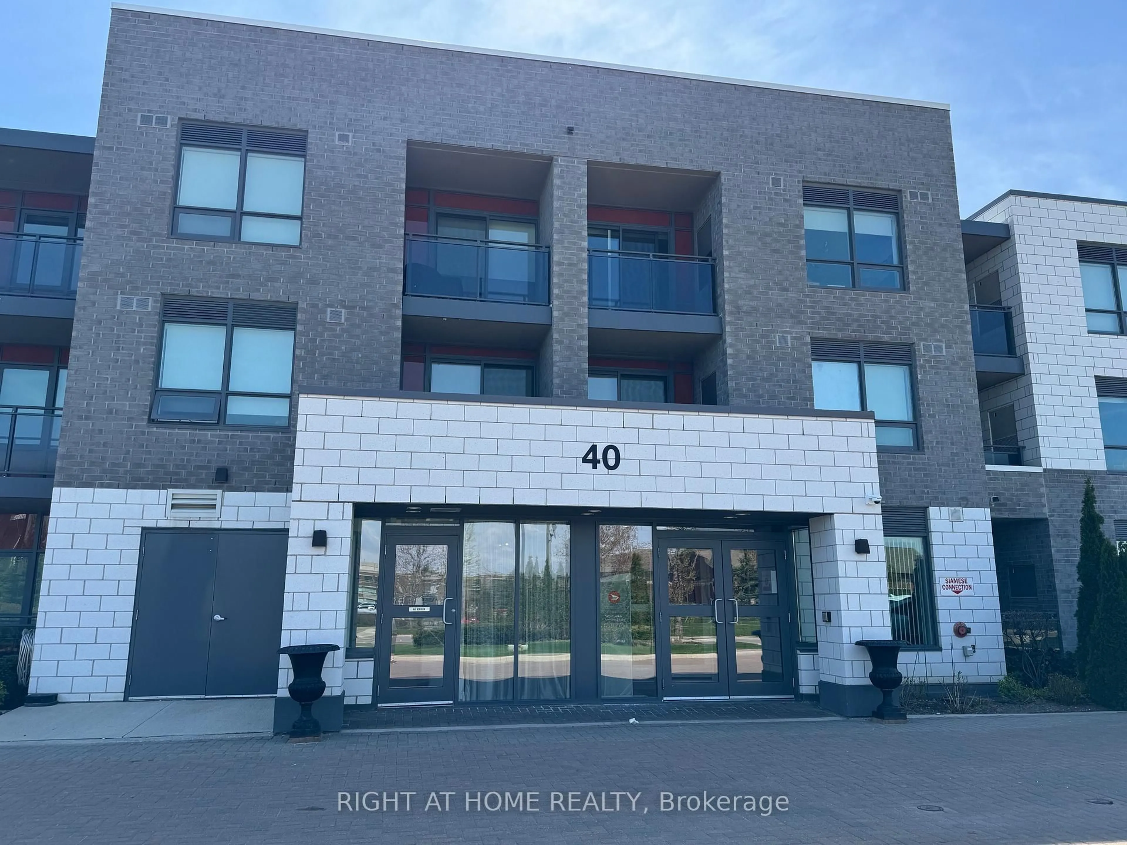 Unknown for 40 Via Rosedale Way #307, Brampton Ontario L6R 4A4