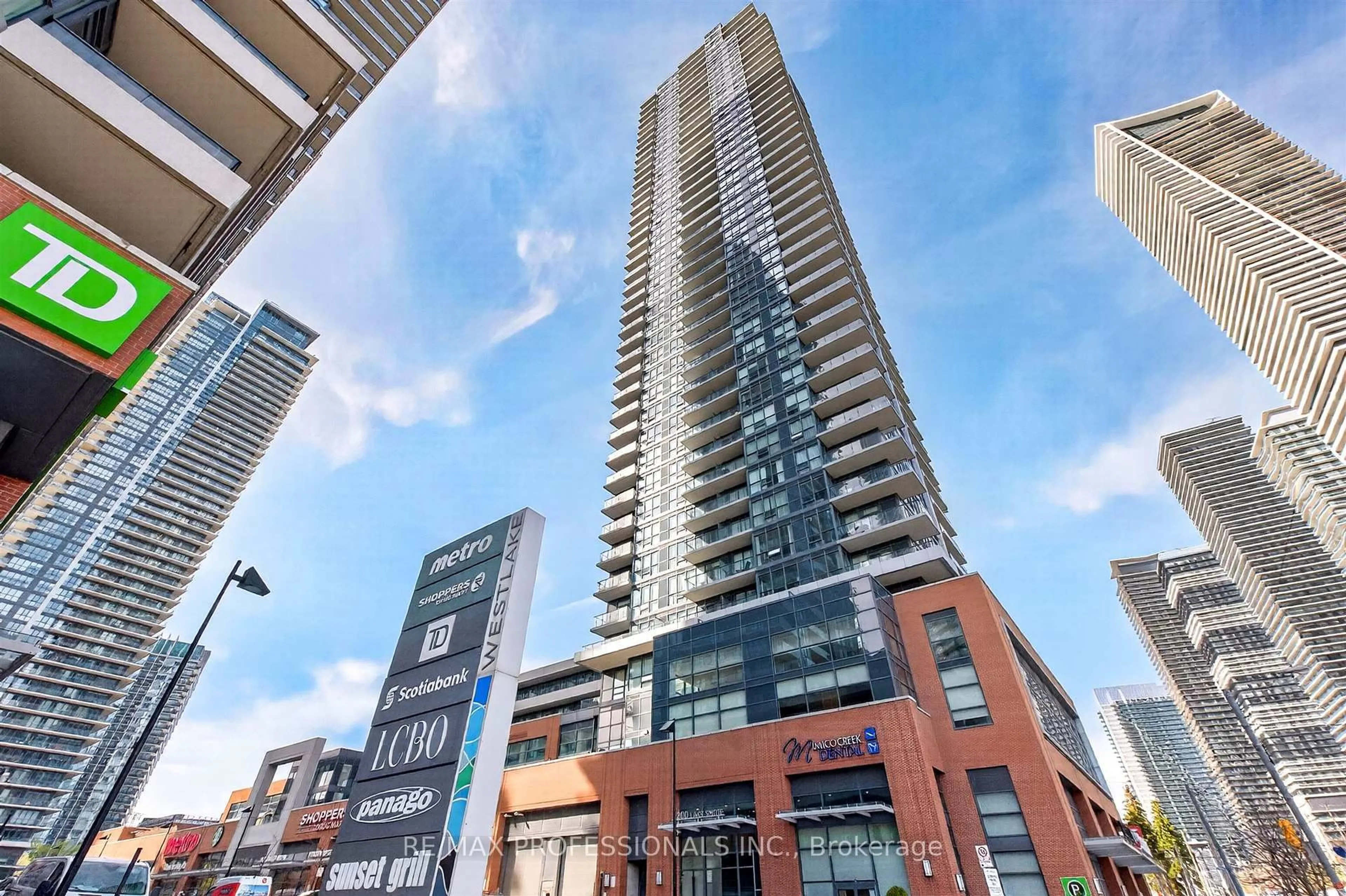 A pic from outside/outdoor area/front of a property/back of a property/a pic from drone, unknown for 2200 Lake Shore Blvd #UPH01, Toronto Ontario M8V 1A4