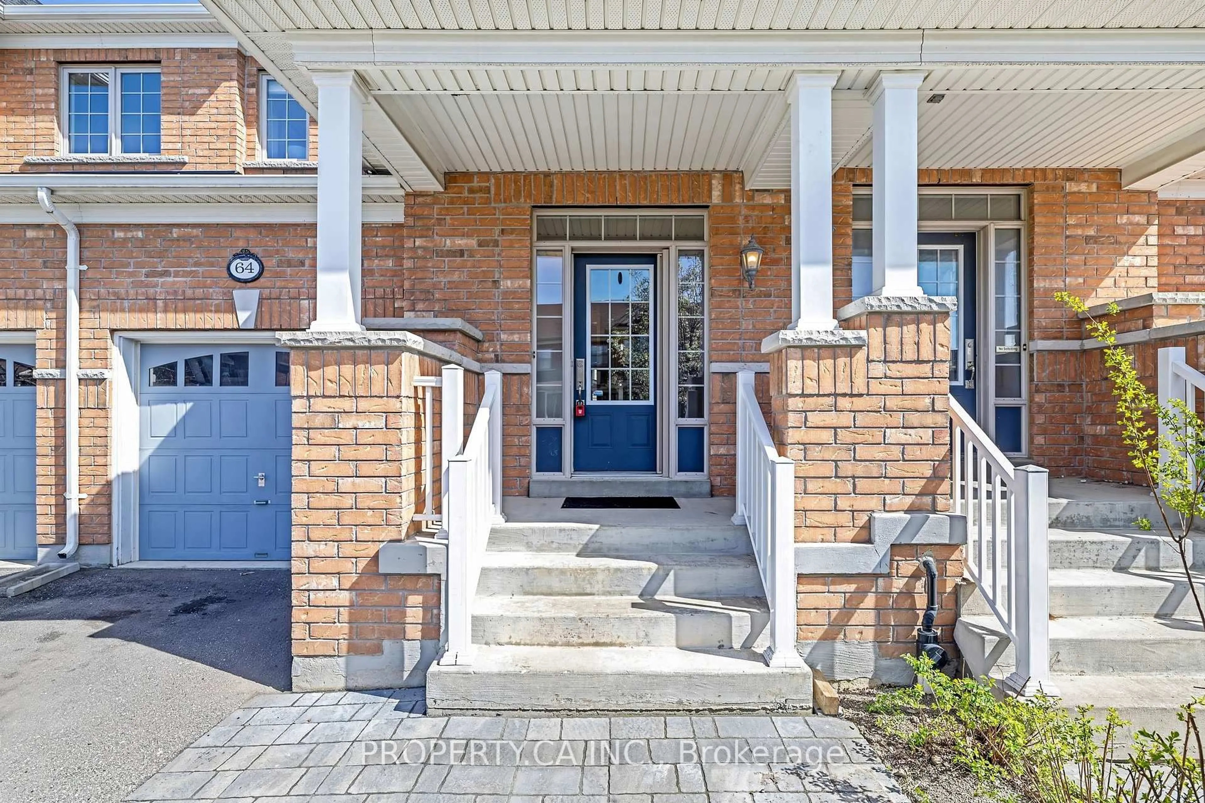 Indoor entryway for 64 Hanson Cres, Milton Ontario L9T 8L4
