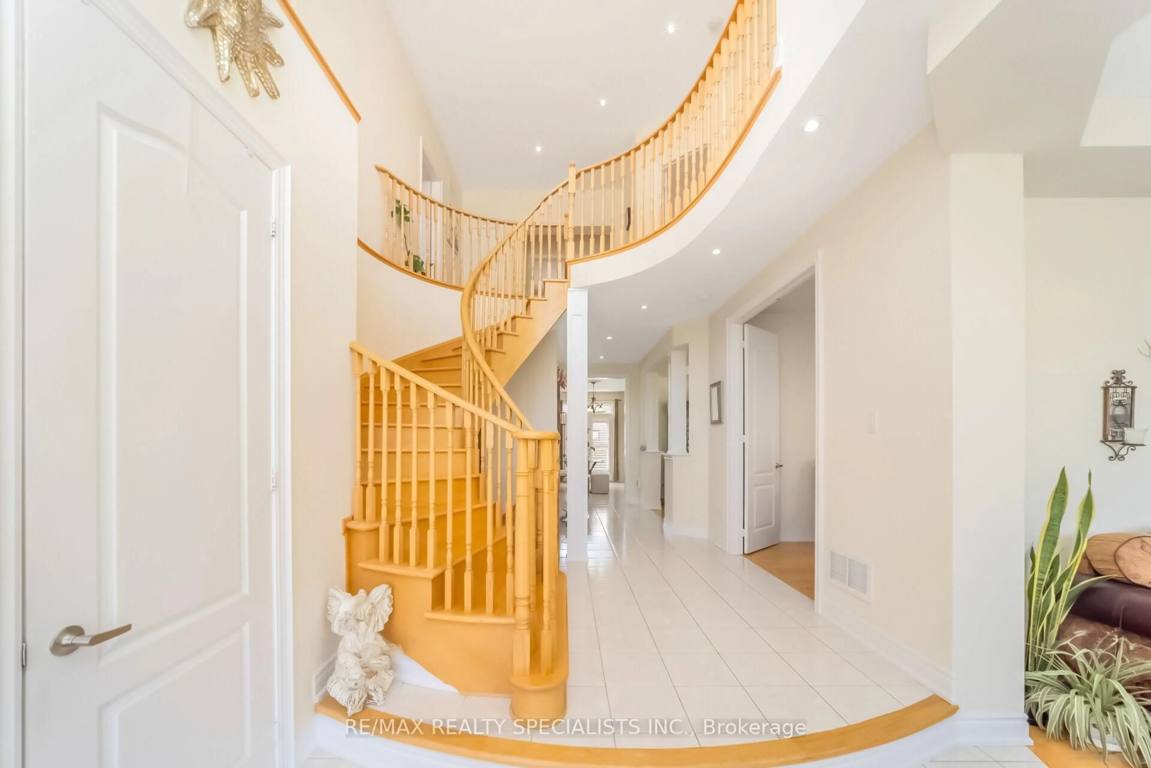 Stairs for 30 Portside Cres, Brampton Ontario L6R 3P3
