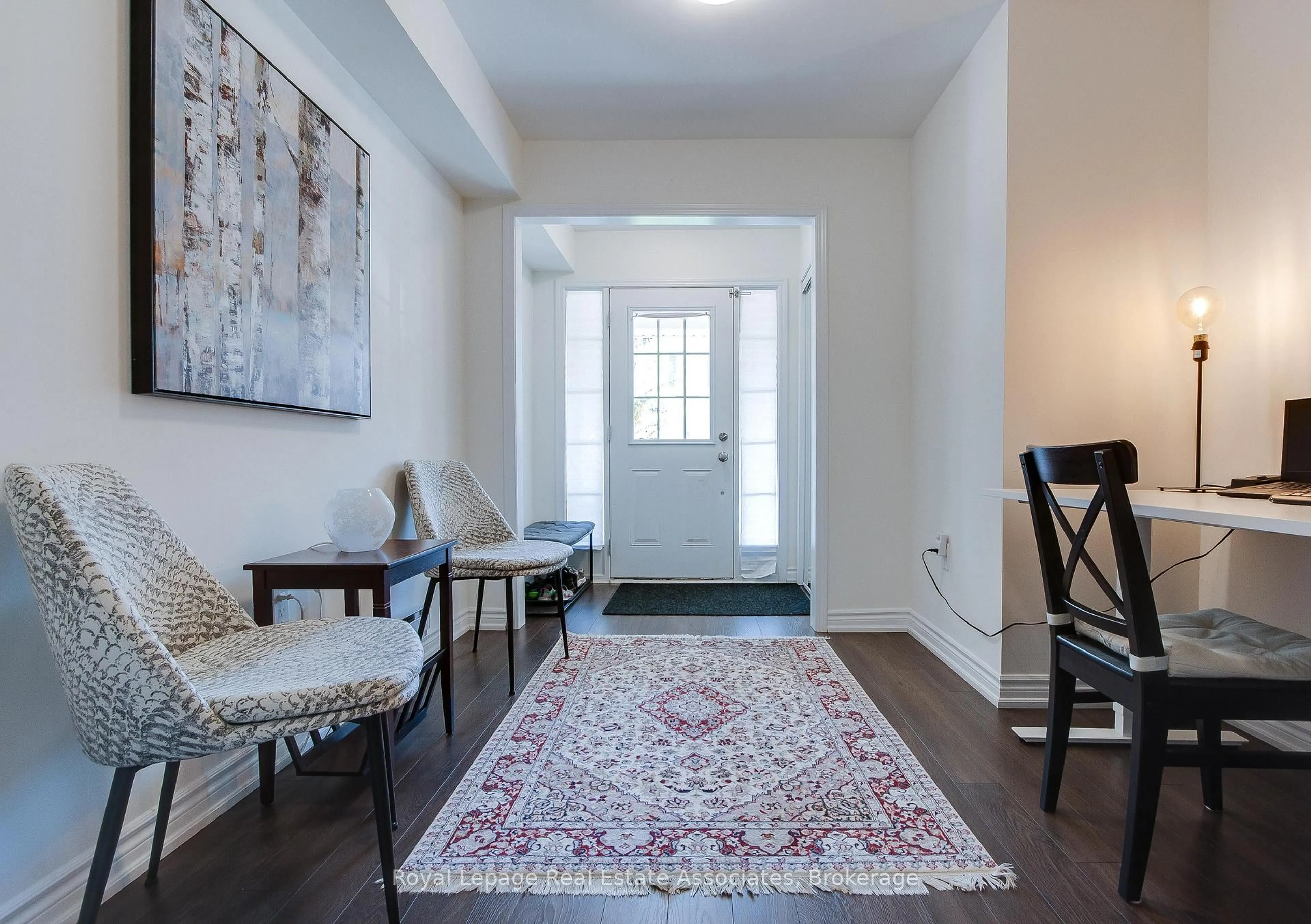 Indoor entryway for 70 Locker Pl, Milton Ontario L9E 1E8