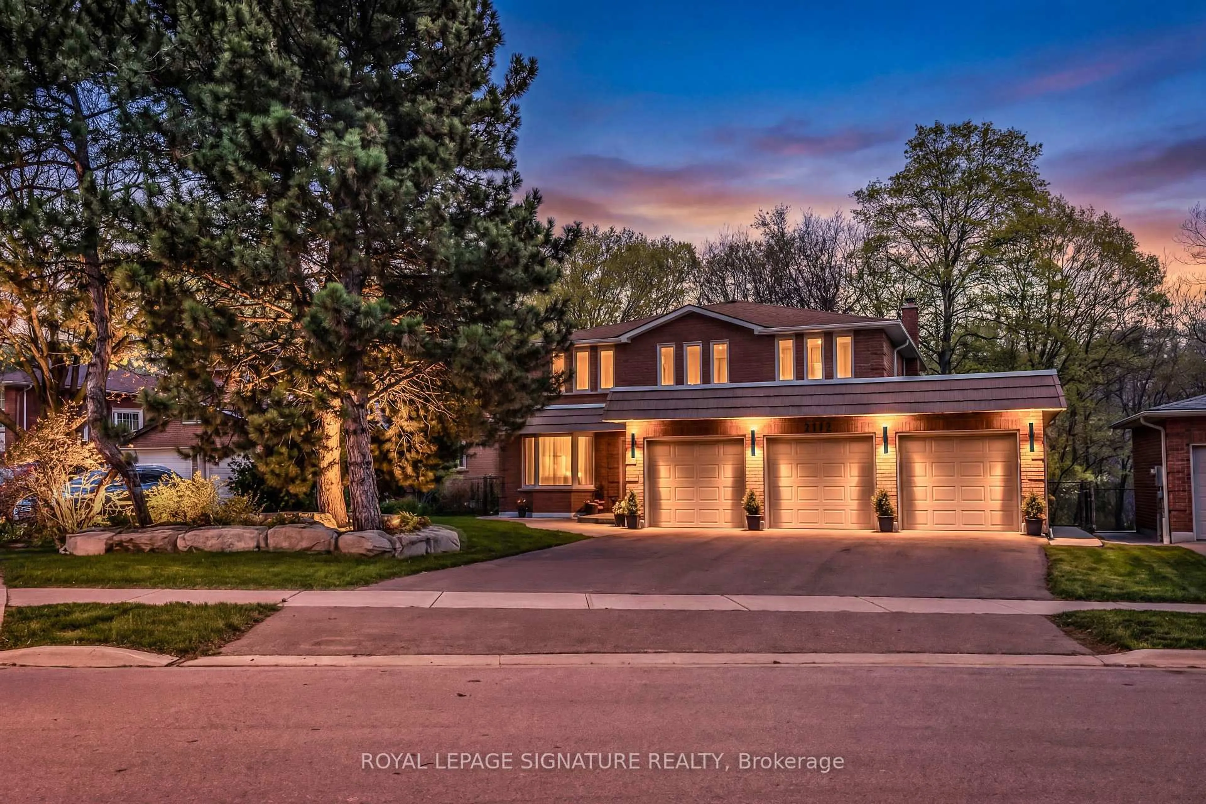 Home with brick exterior material, street for 3417 Sanderling Cres, Mississauga Ontario L5L 3P4