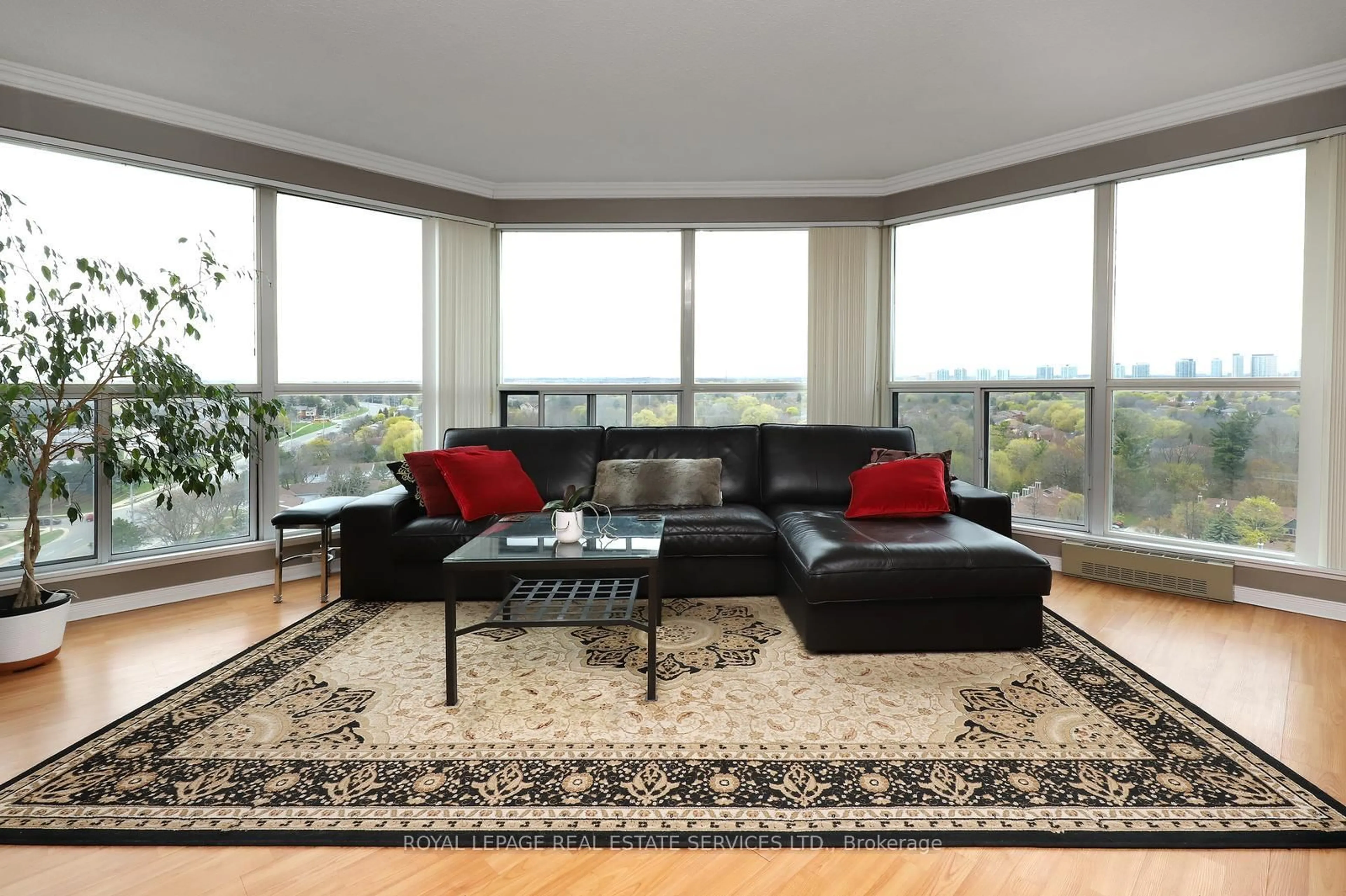 Living room with furniture, unknown for 2177 Burnhamthorpe Rd #1504, Mississauga Ontario L5L 5P9