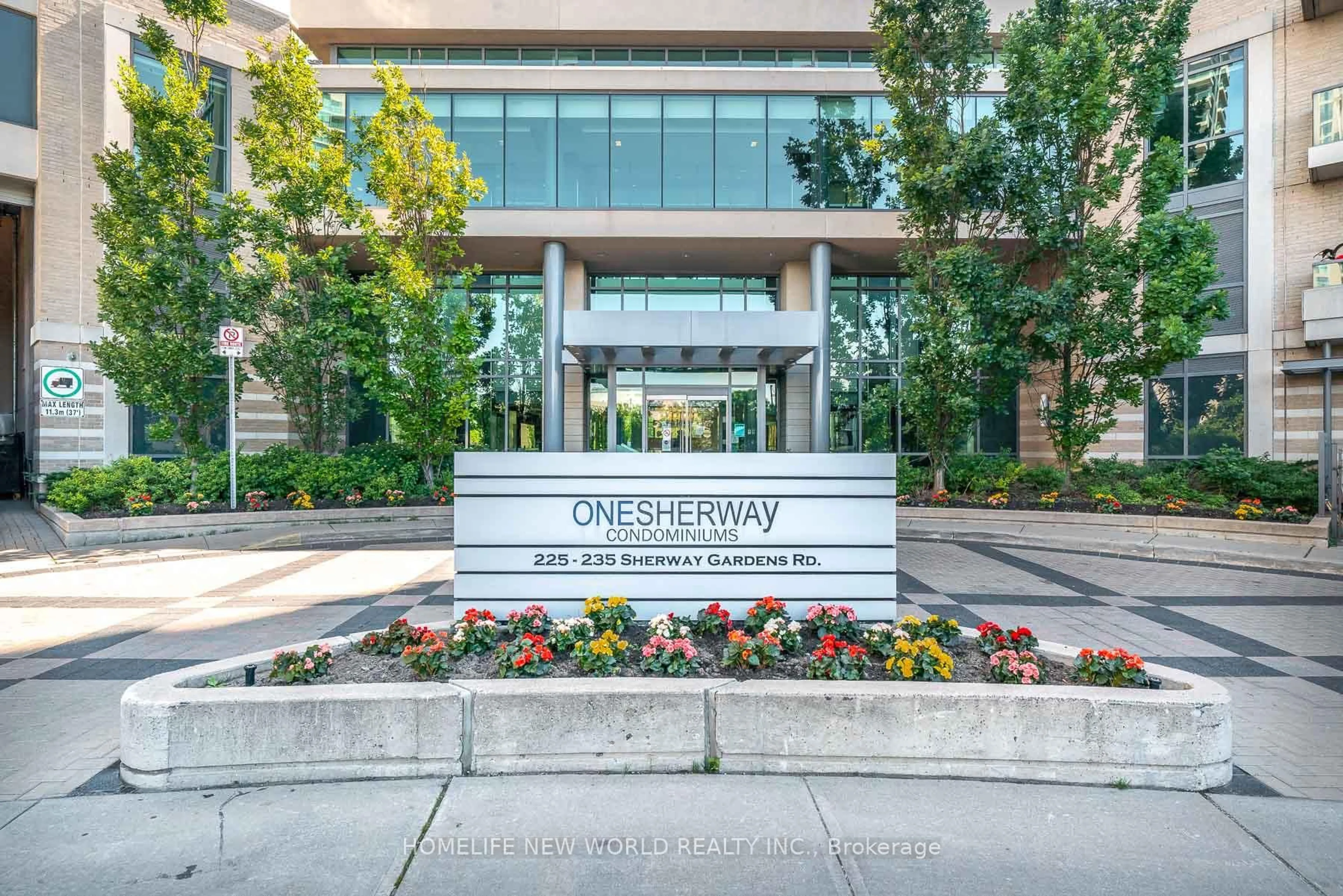 Indoor foyer for 225 Sherway Gardens Rd #2303, Toronto Ontario M9C 0A3